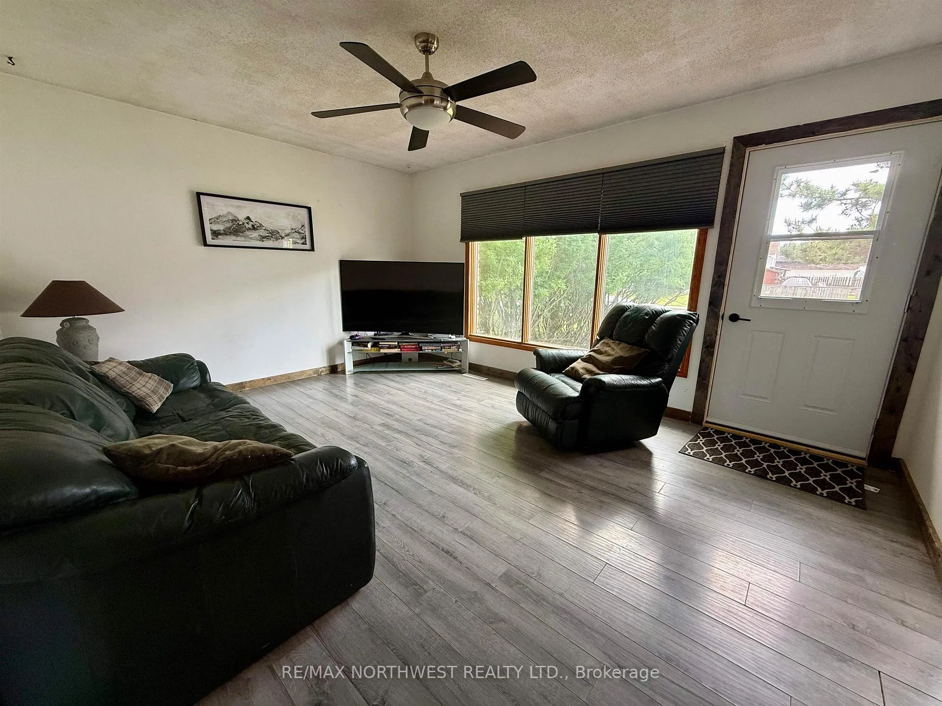 Photo 16 of 1234 Heenan Place, Kenora, Pinecrest — HOMEH