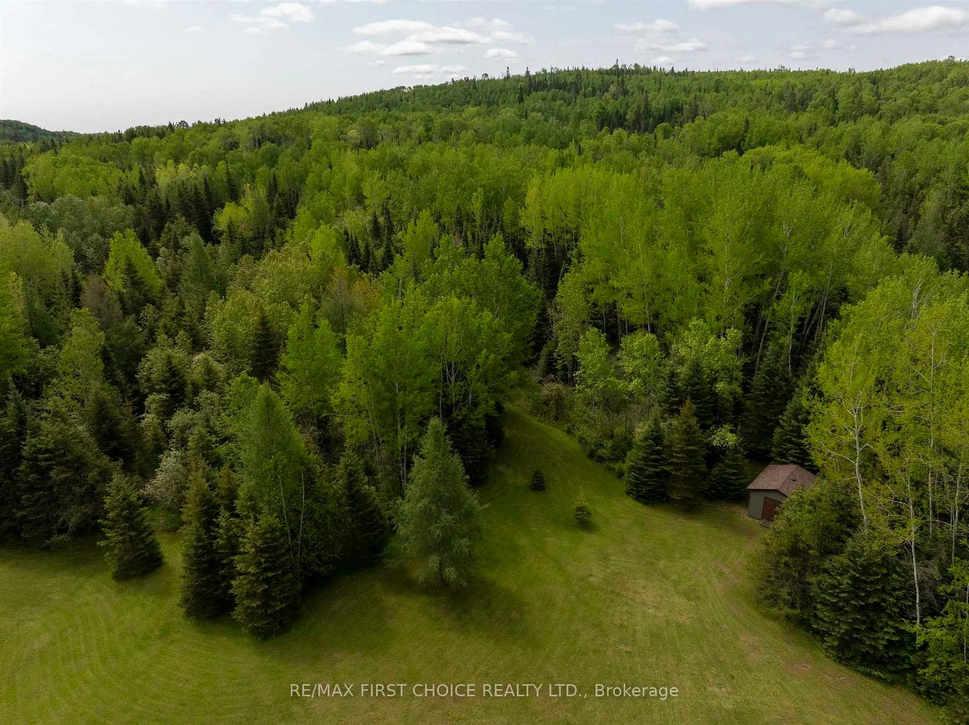 Photo 36 of 2003 Hollender Road, Thunder Bay Remote Area, Gorham — HOMEH