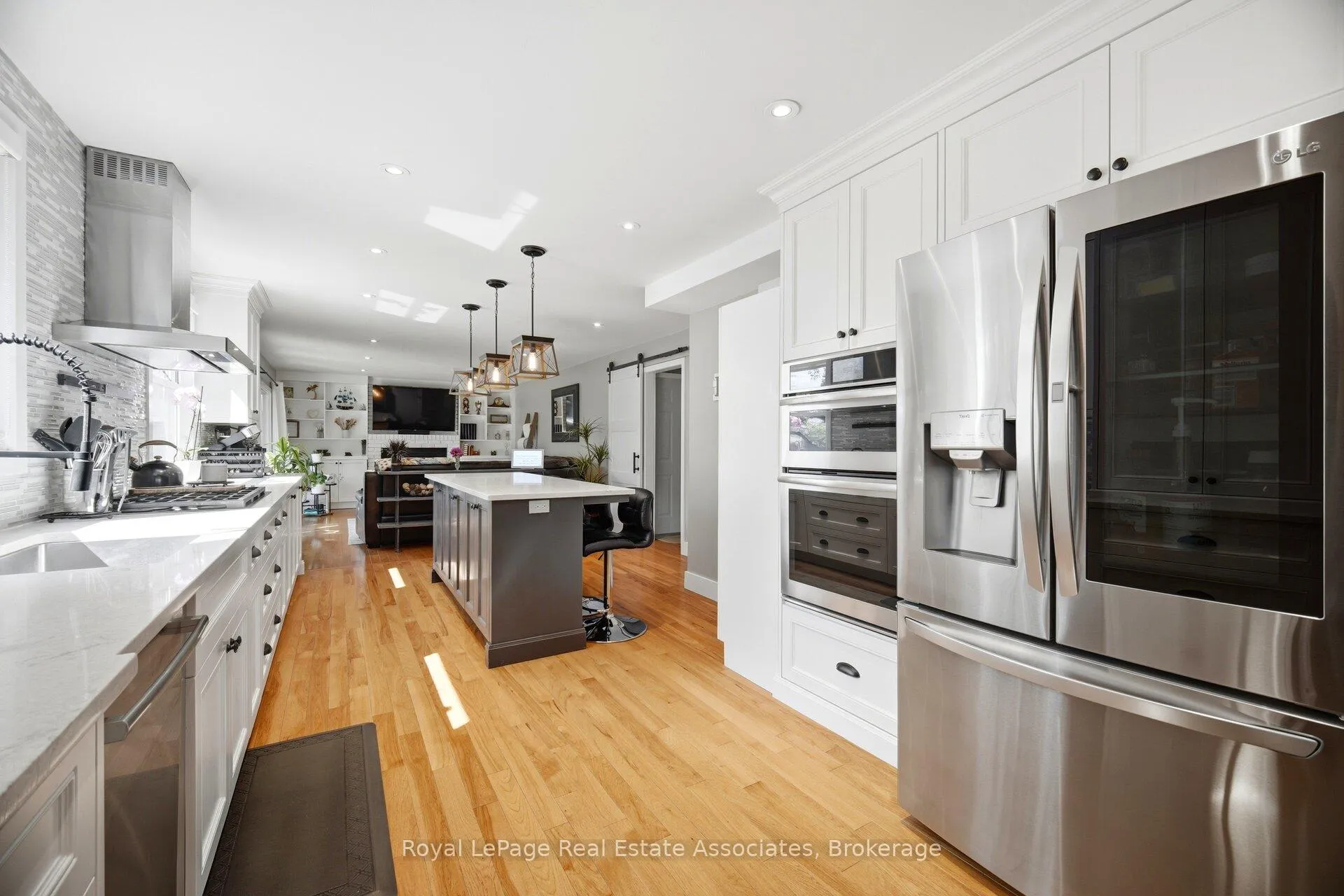Photo 14 of 45 Cleaveholm Drive, Halton Hills, Georgetown — HOMEH