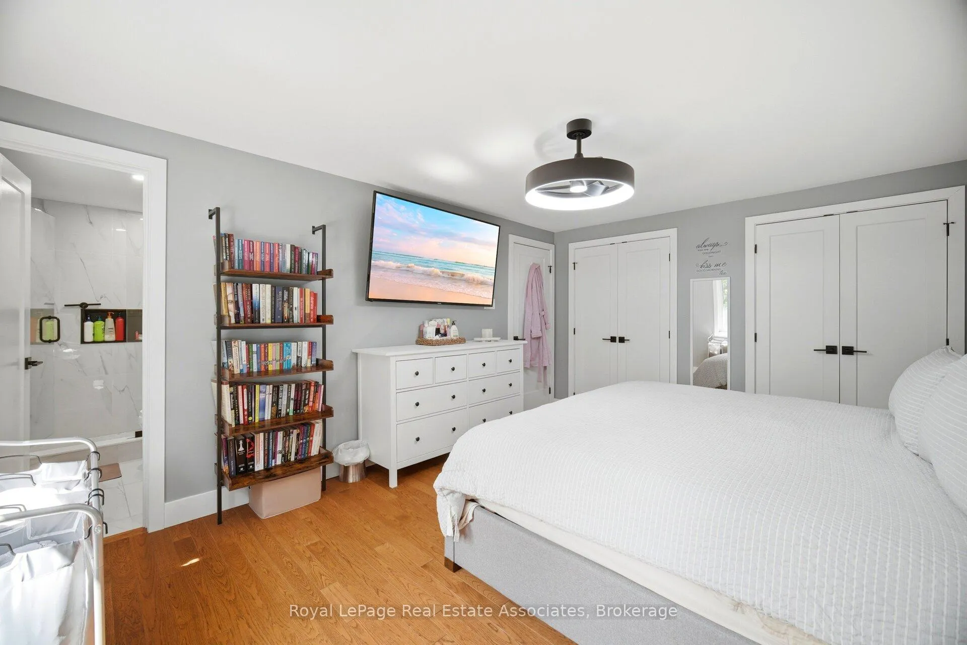 Photo 20 of 45 Cleaveholm Drive, Halton Hills, Georgetown — HOMEH