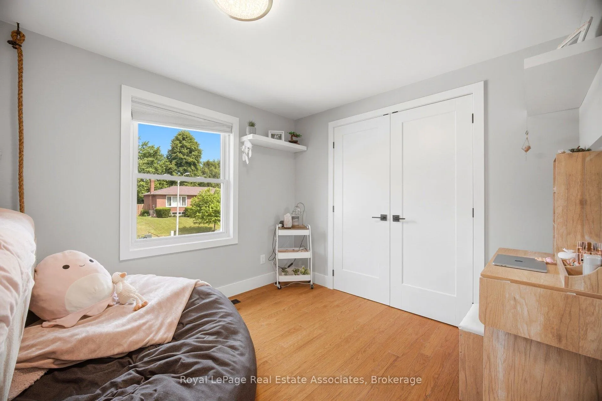 Photo 26 of 45 Cleaveholm Drive, Halton Hills, Georgetown — HOMEH
