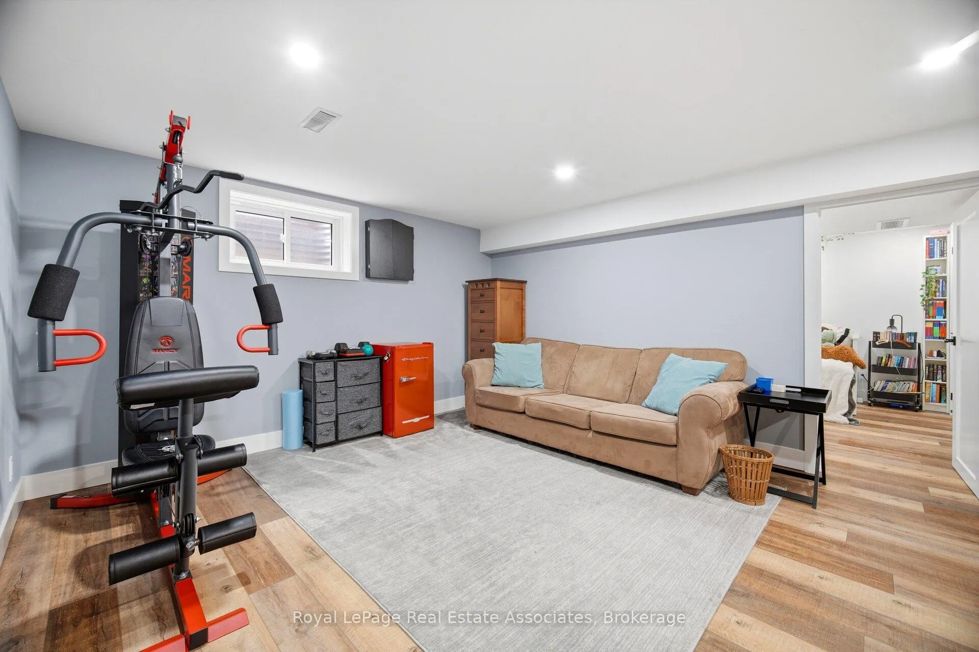 Photo 32 of 45 Cleaveholm Drive, Halton Hills, Georgetown — HOMEH