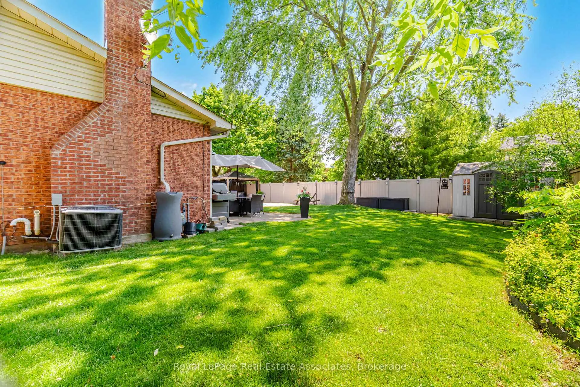 Photo 42 of 45 Cleaveholm Drive, Halton Hills, Georgetown — HOMEH