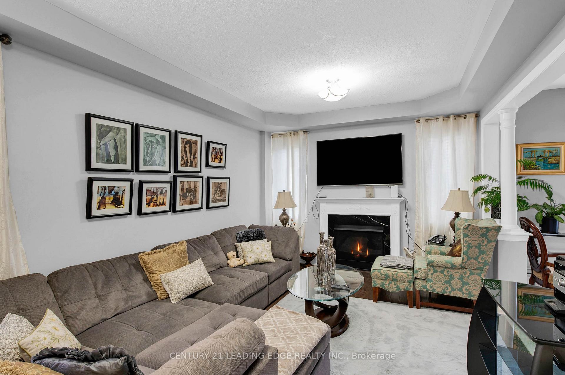 Photo 7 of 83 Thornlodge Drive, Georgina, Keswick South — HOMEH