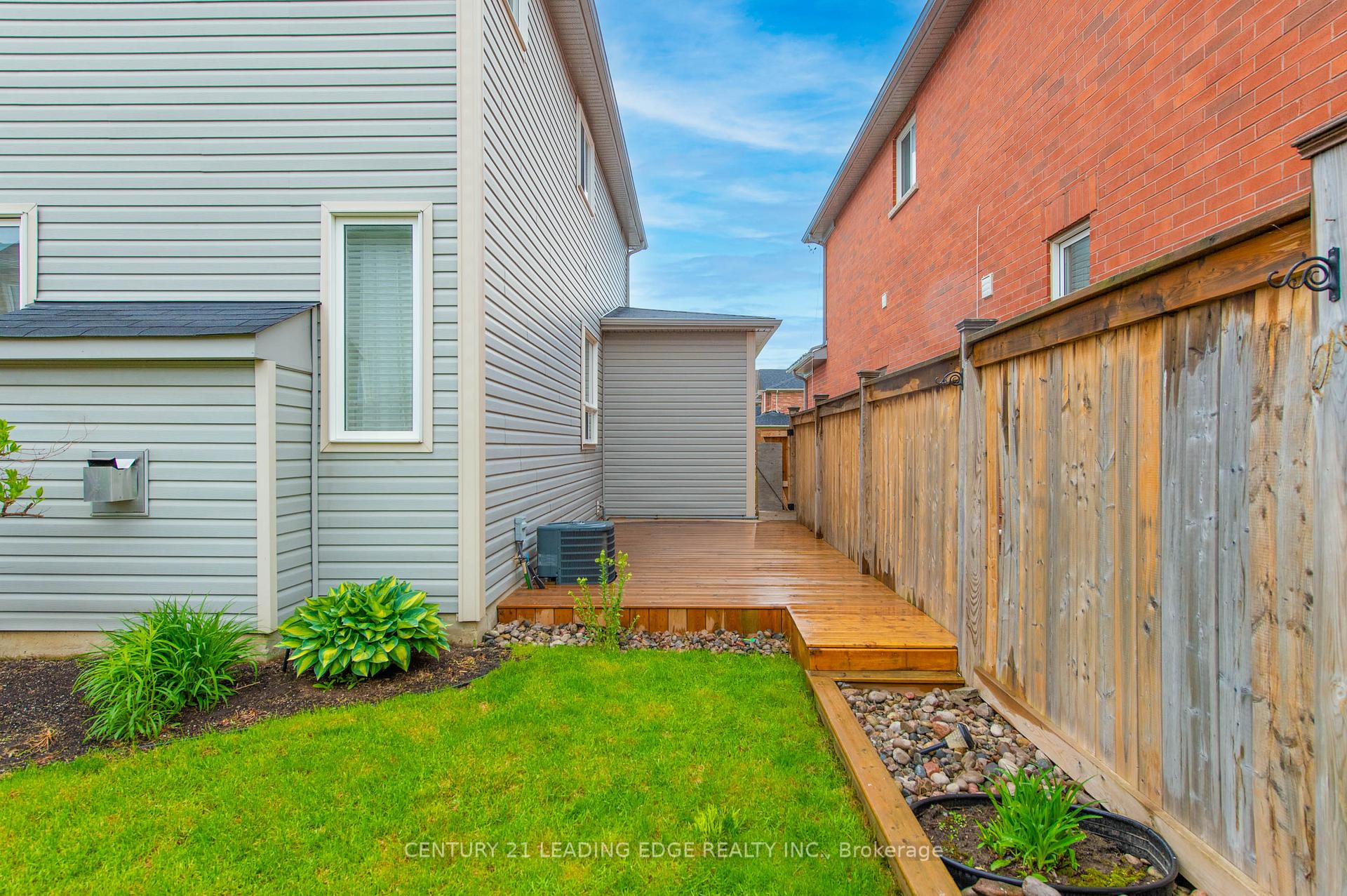 Photo 32 of 83 Thornlodge Drive, Georgina, Keswick South — HOMEH