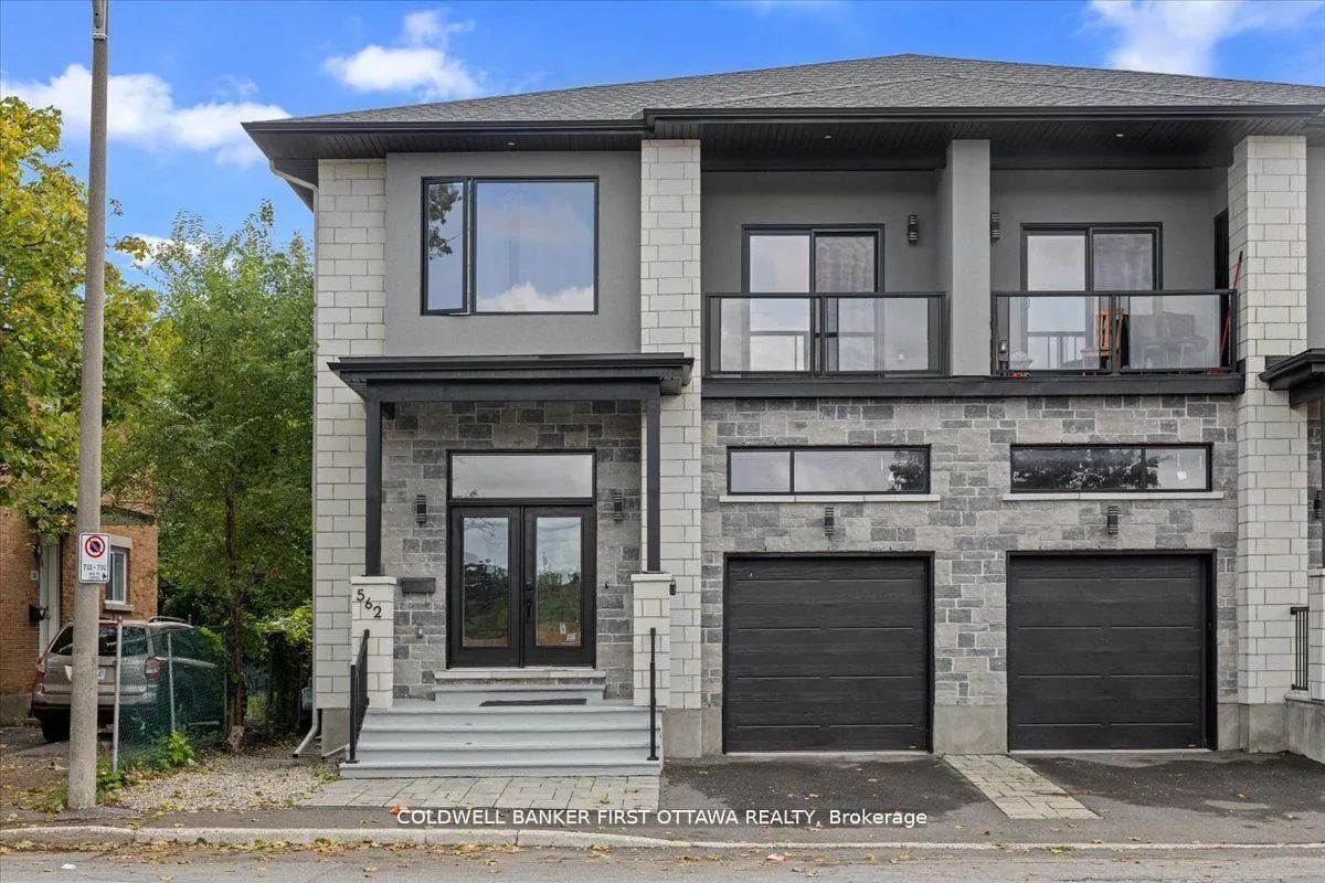 Photo of 560 Queen Mary Street