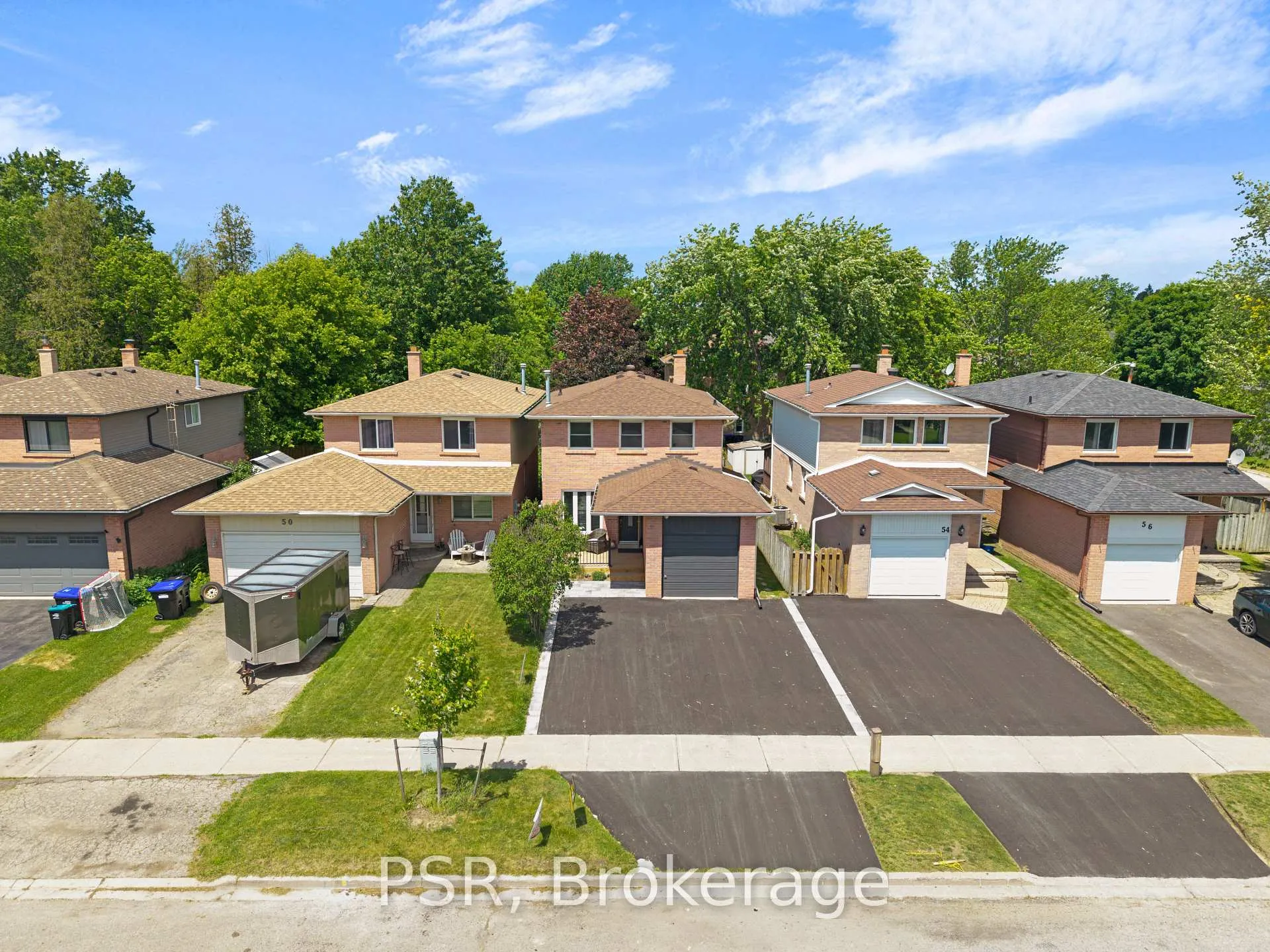 Photo 3 of 52 Daniele Avenue N, New Tecumseth, Beeton — HOMEH