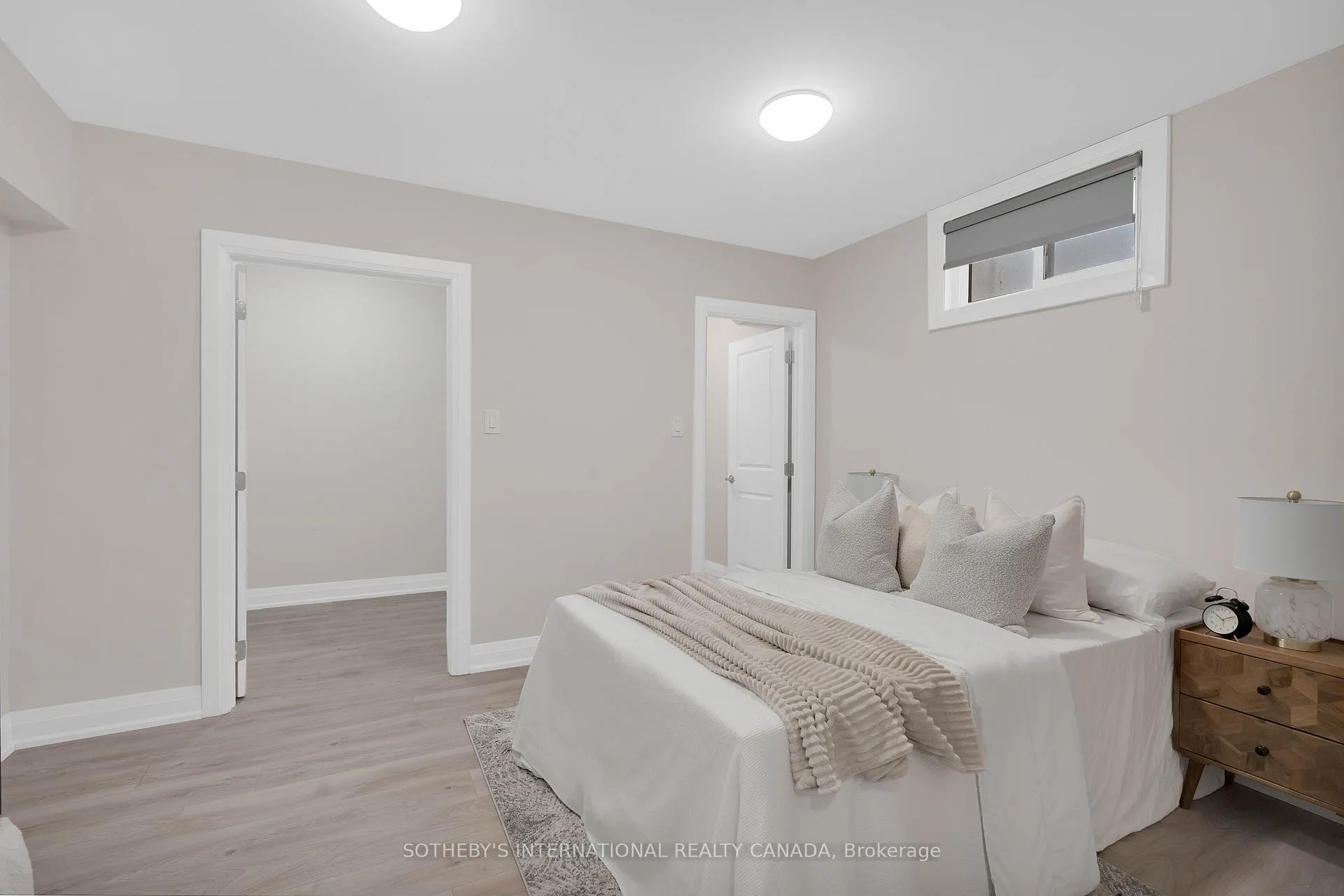 Photo 14 of 15 Wenderly Drive, Aurora, Aurora Village — HOMEH