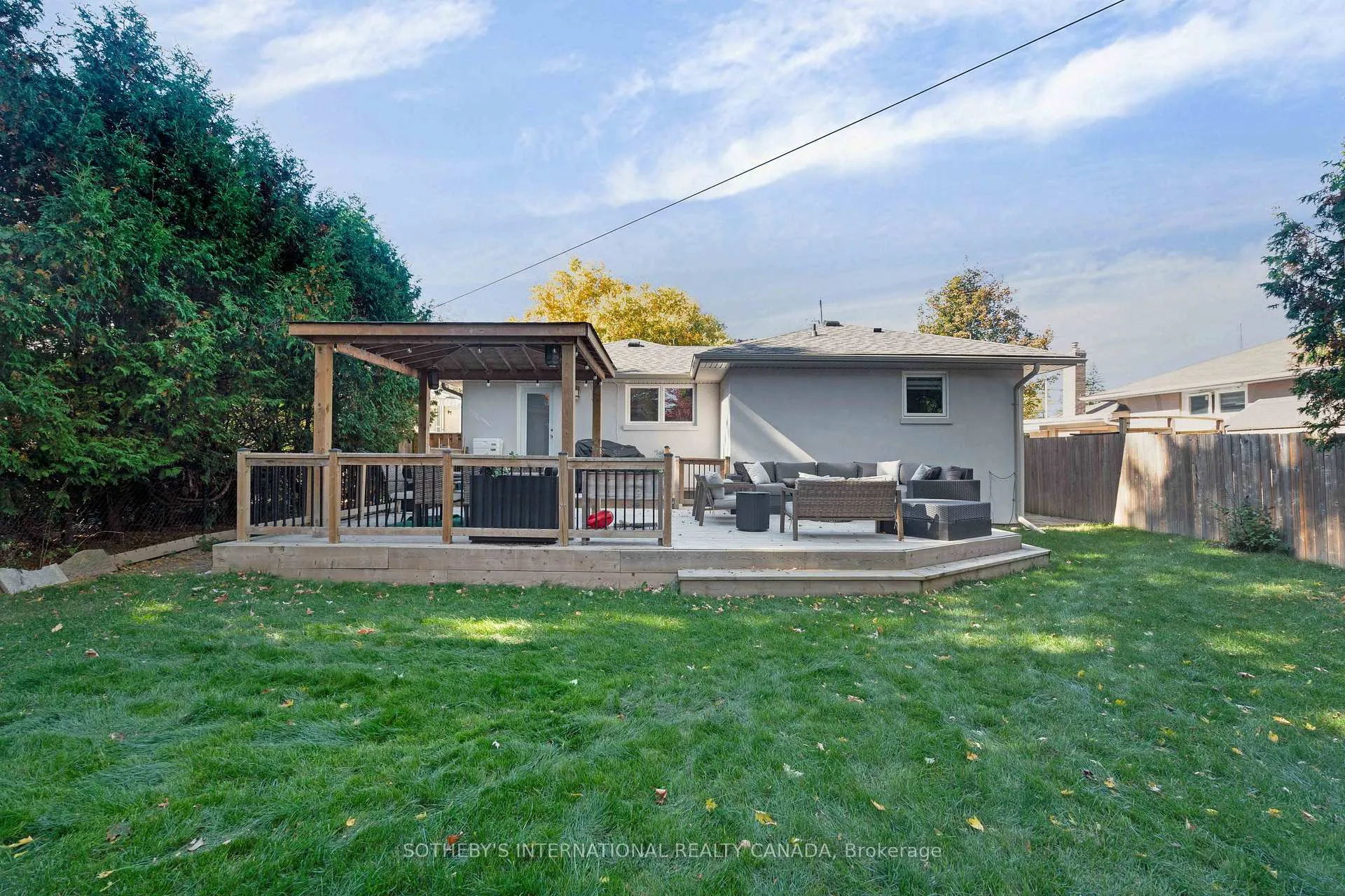 Photo 17 of 15 Wenderly Drive, Aurora, Aurora Village — HOMEH