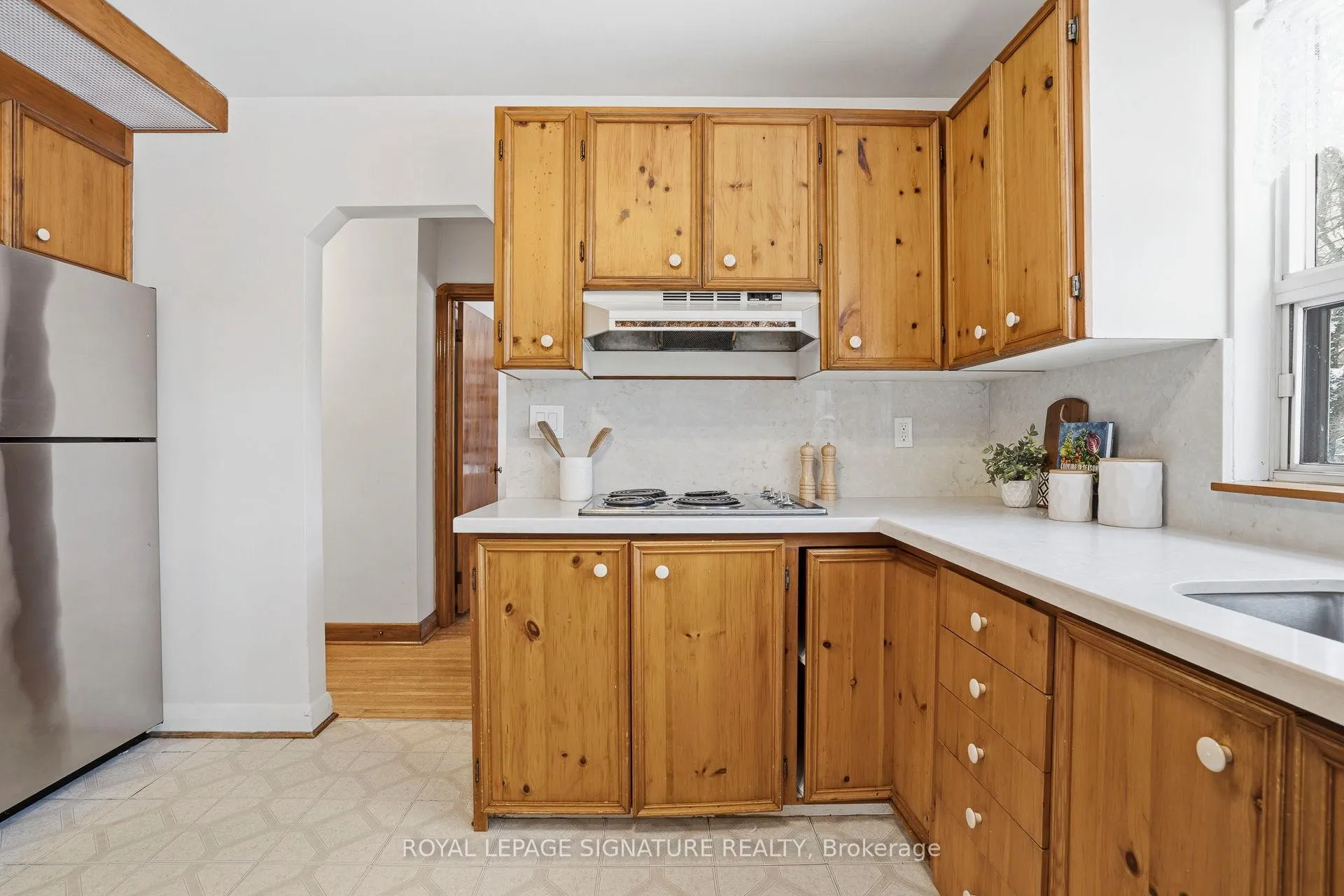 Photo 17 of 11 Innisdale Drive, Scarborough, Wexford-Maryvale — HOMEH