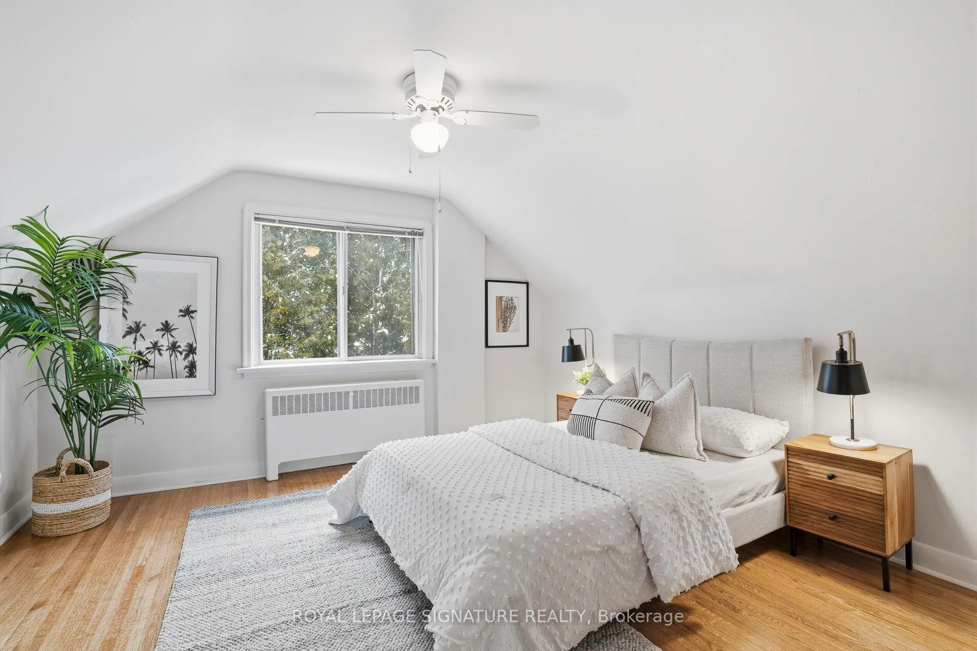 Photo 32 of 11 Innisdale Drive, Scarborough, Wexford-Maryvale — HOMEH