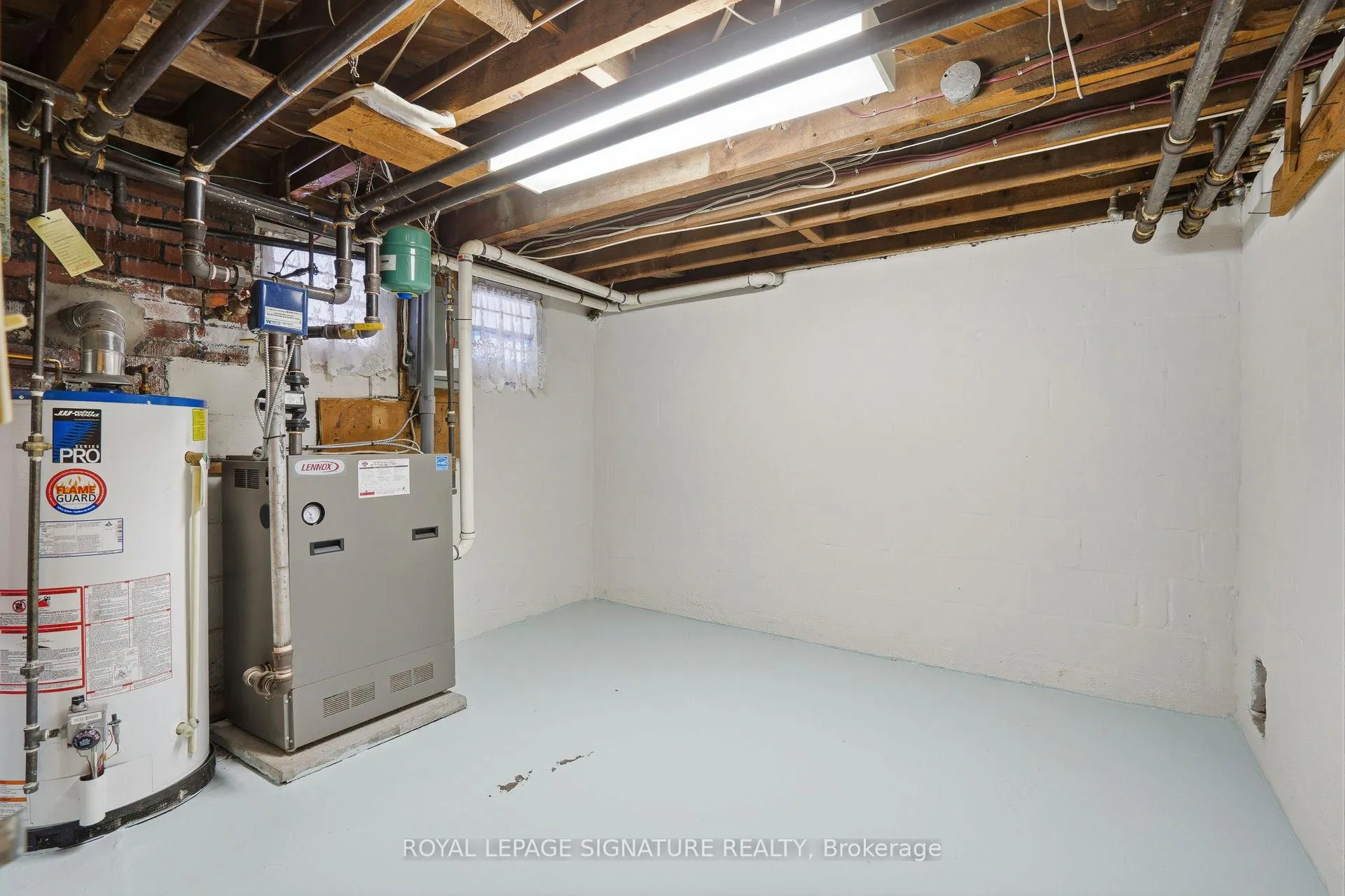Photo 45 of 11 Innisdale Drive, Scarborough, Wexford-Maryvale — HOMEH