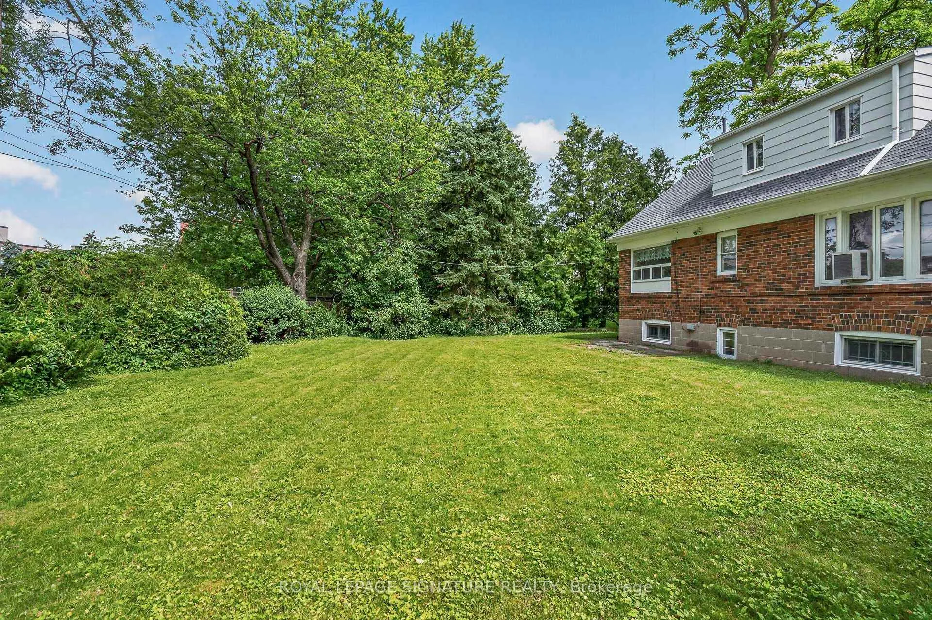 Photo 49 of 11 Innisdale Drive, Scarborough, Wexford-Maryvale — HOMEH