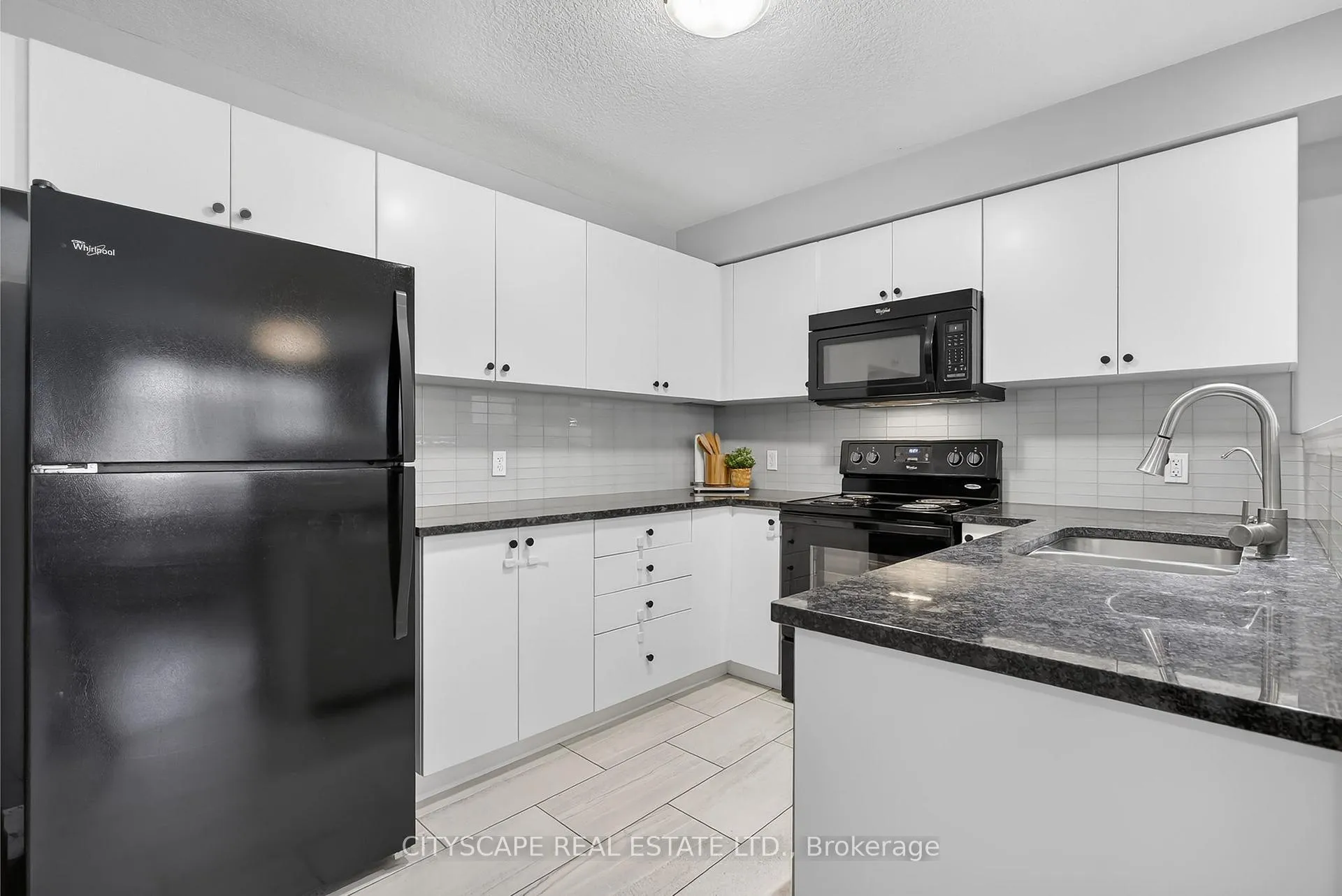 Photo 4 of 4 Nathan Court, Cambridge, Christopher-Champlain — HOMEH