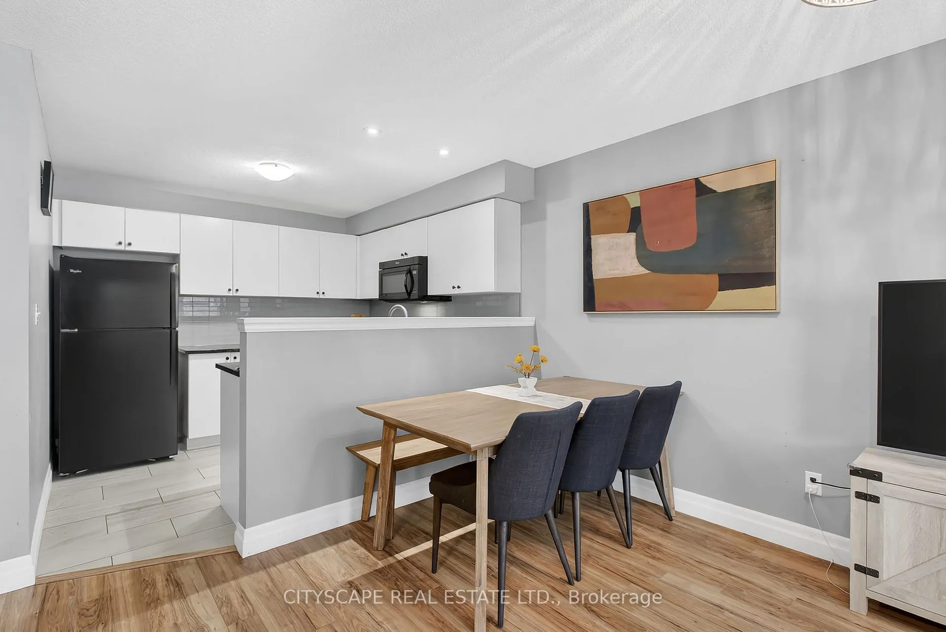 Photo 5 of 4 Nathan Court, Cambridge, Christopher-Champlain — HOMEH