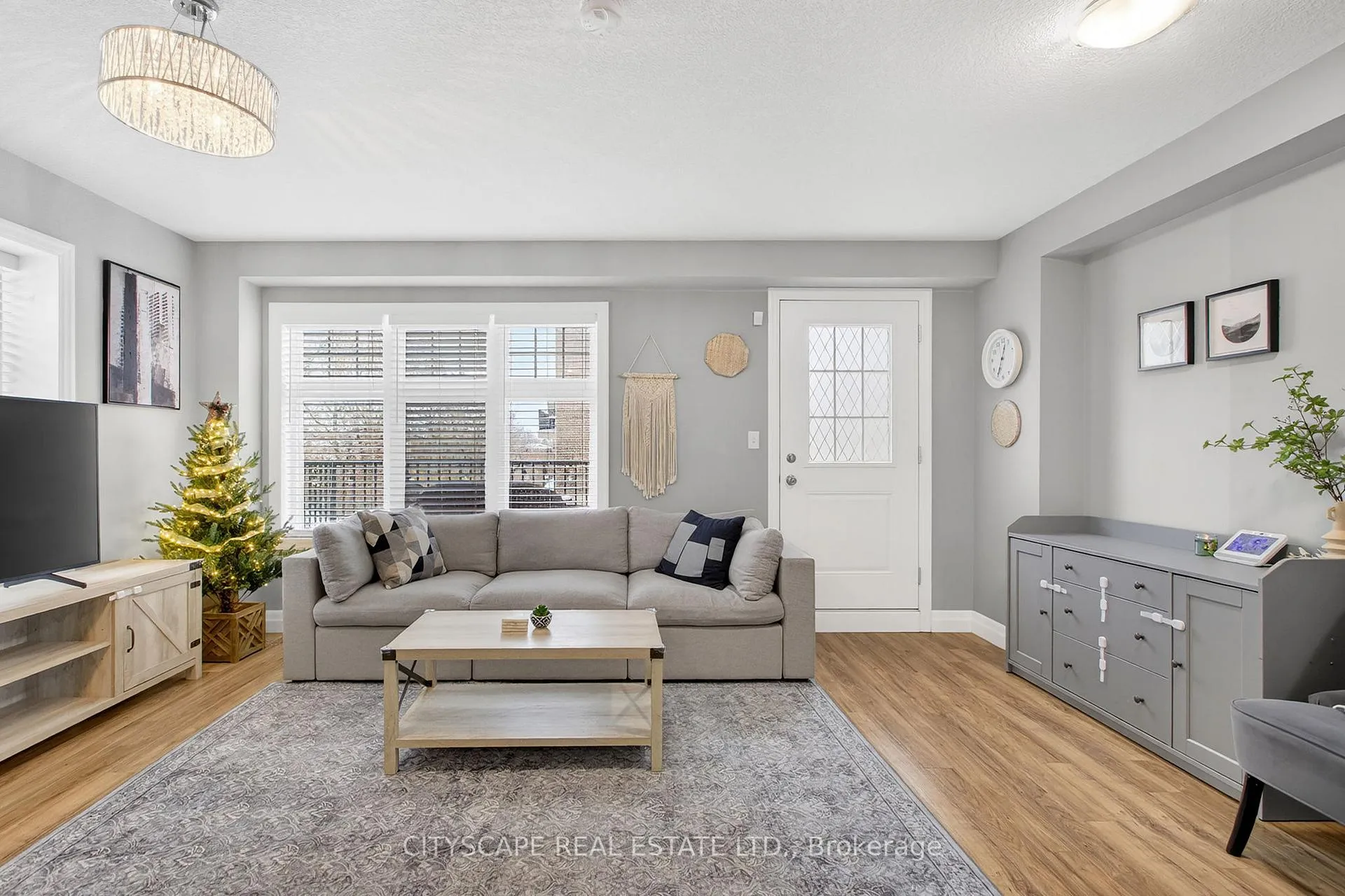 Photo 8 of 4 Nathan Court, Cambridge, Christopher-Champlain — HOMEH