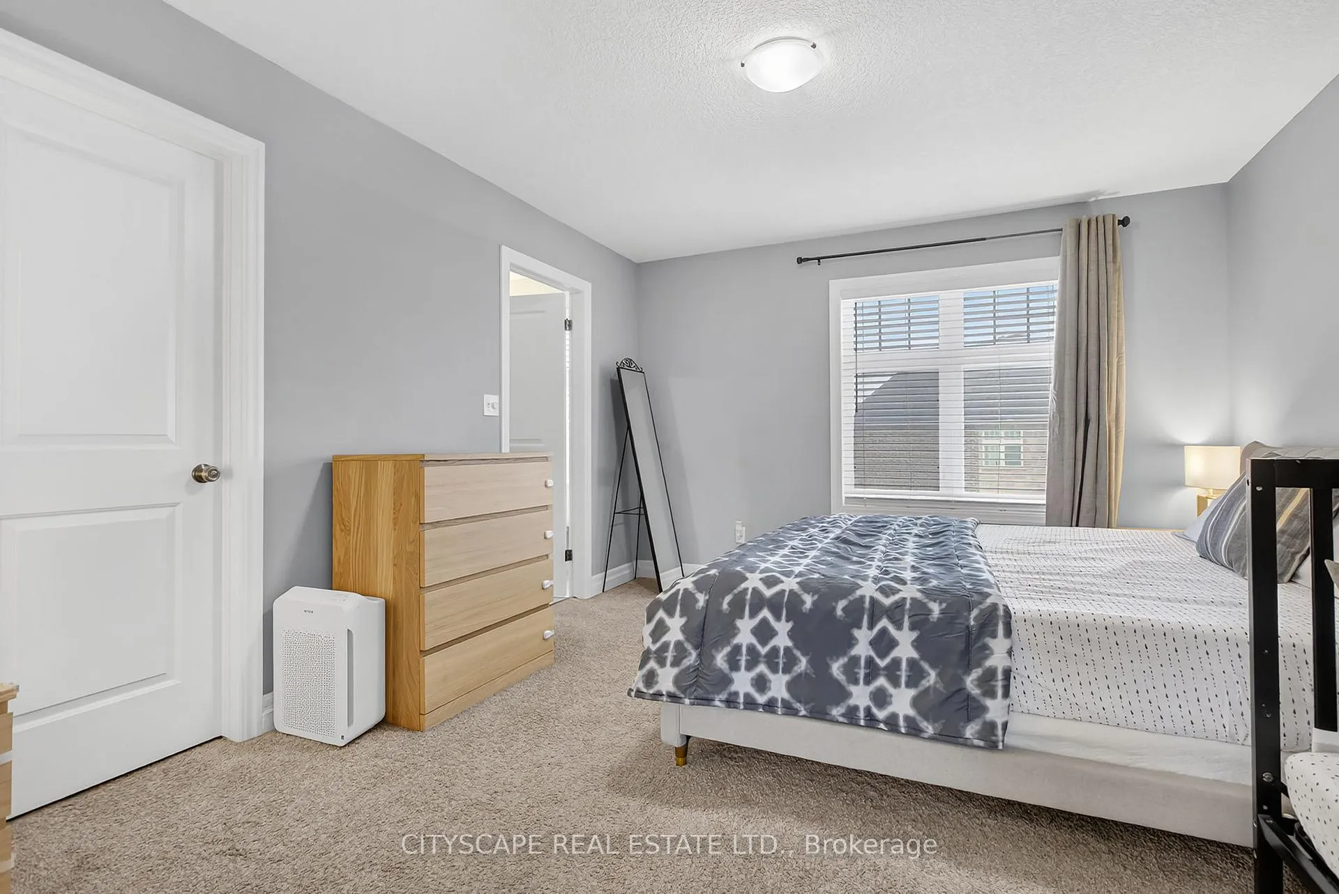 Photo 18 of 4 Nathan Court, Cambridge, Christopher-Champlain — HOMEH