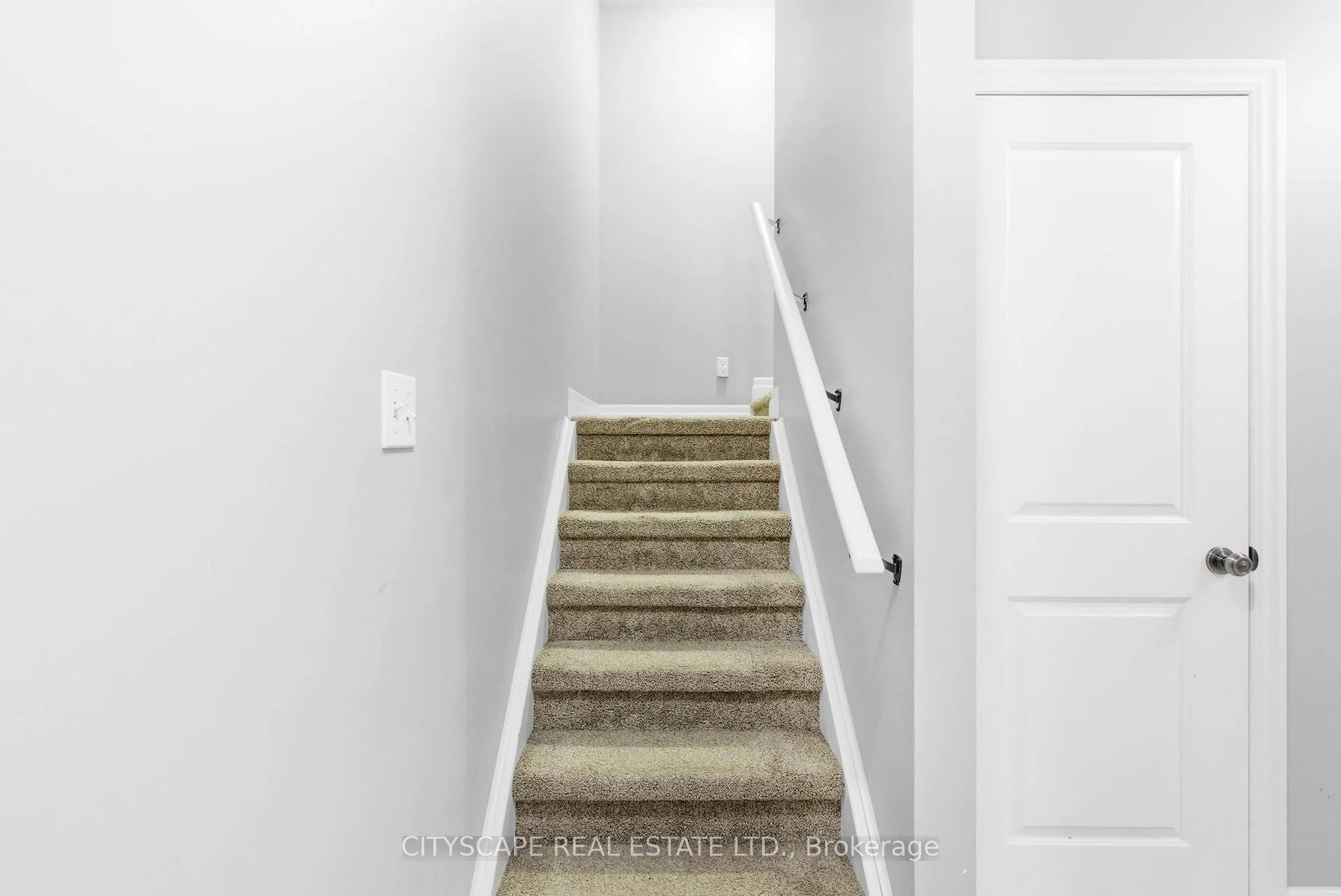 Photo 32 of 4 Nathan Court, Cambridge, Christopher-Champlain — HOMEH