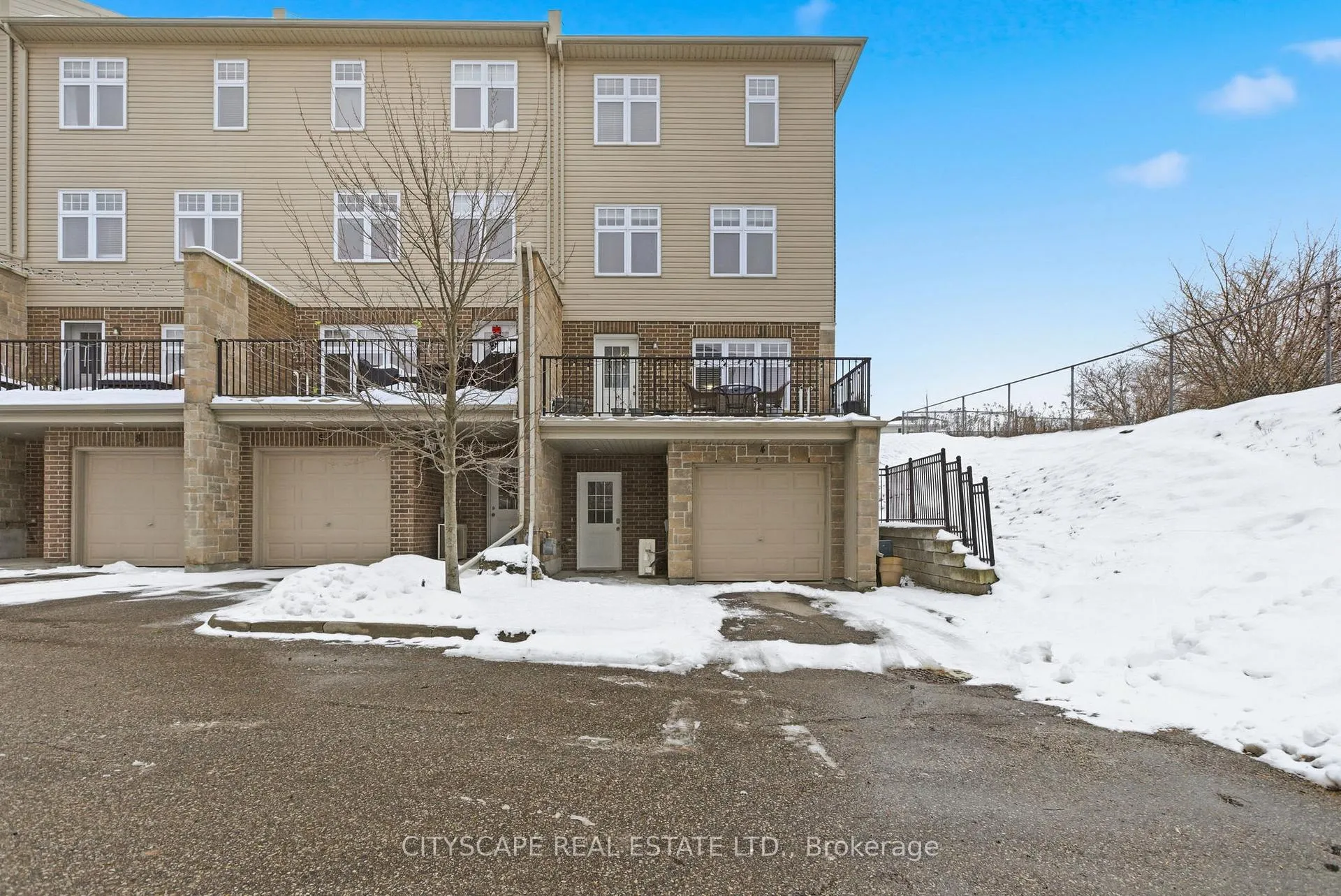 Photo 41 of 4 Nathan Court, Cambridge, Christopher-Champlain — HOMEH