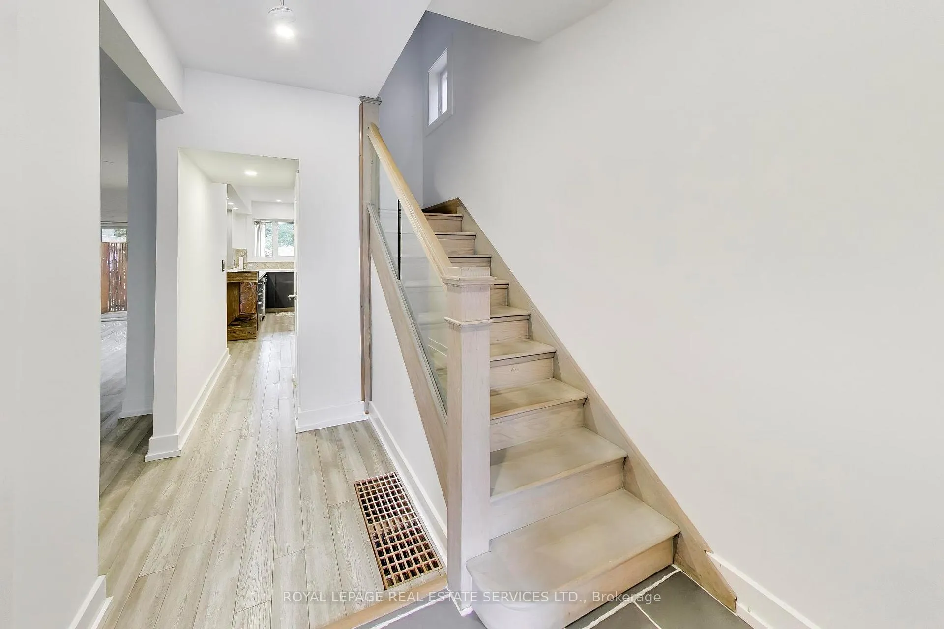 Photo 4 of 514 Windermere Avenue, Toronto, Runnymede-Bloor West Village — HOMEH