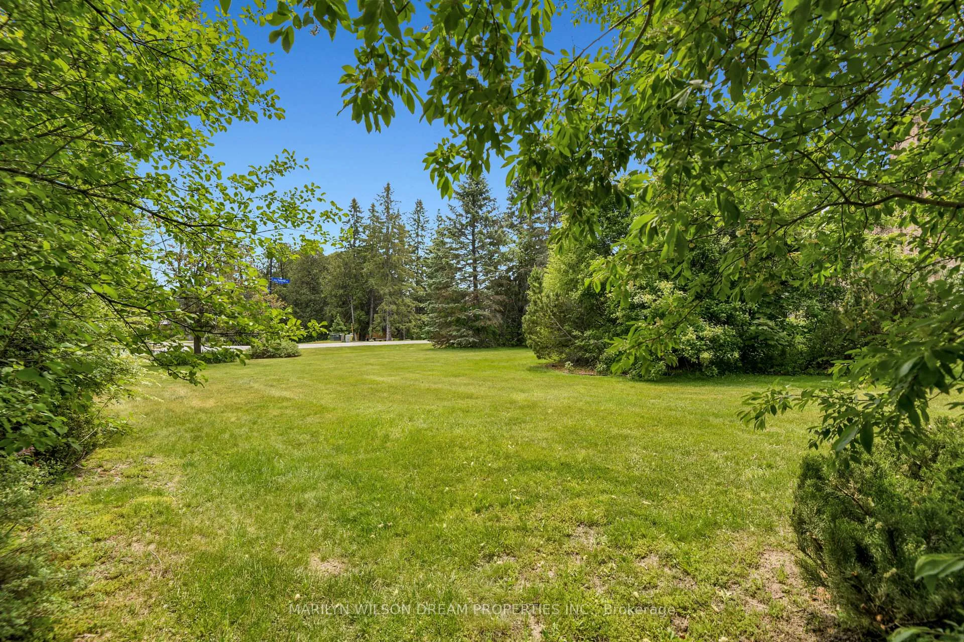 Photo 4 of 11 Cedarhill Drive, Ottawa, Cedar Hill/Orchard Estates — HOMEH