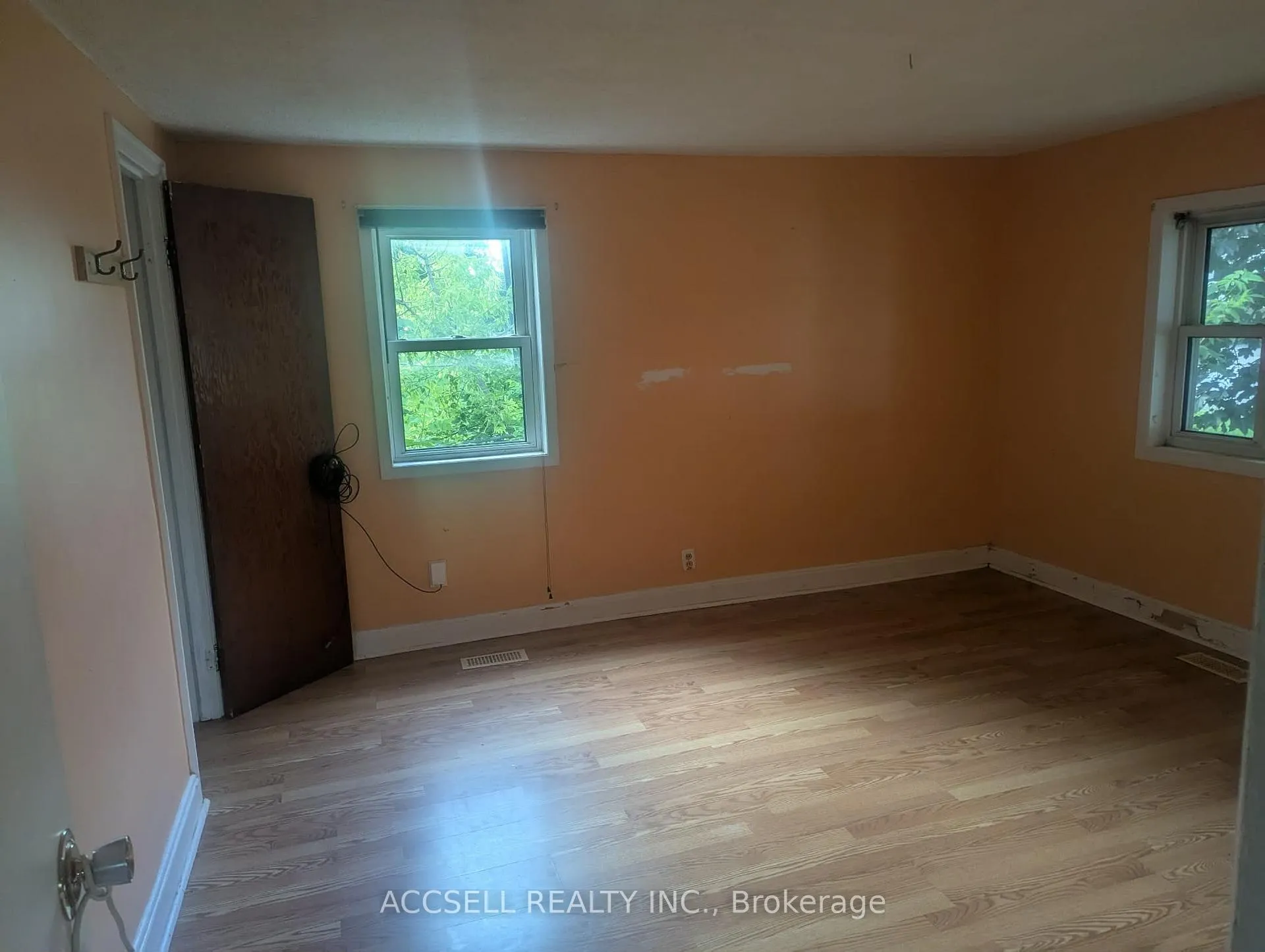 Photo 20 of 35 Lennox Street, Ottawa, Richmond — HOMEH