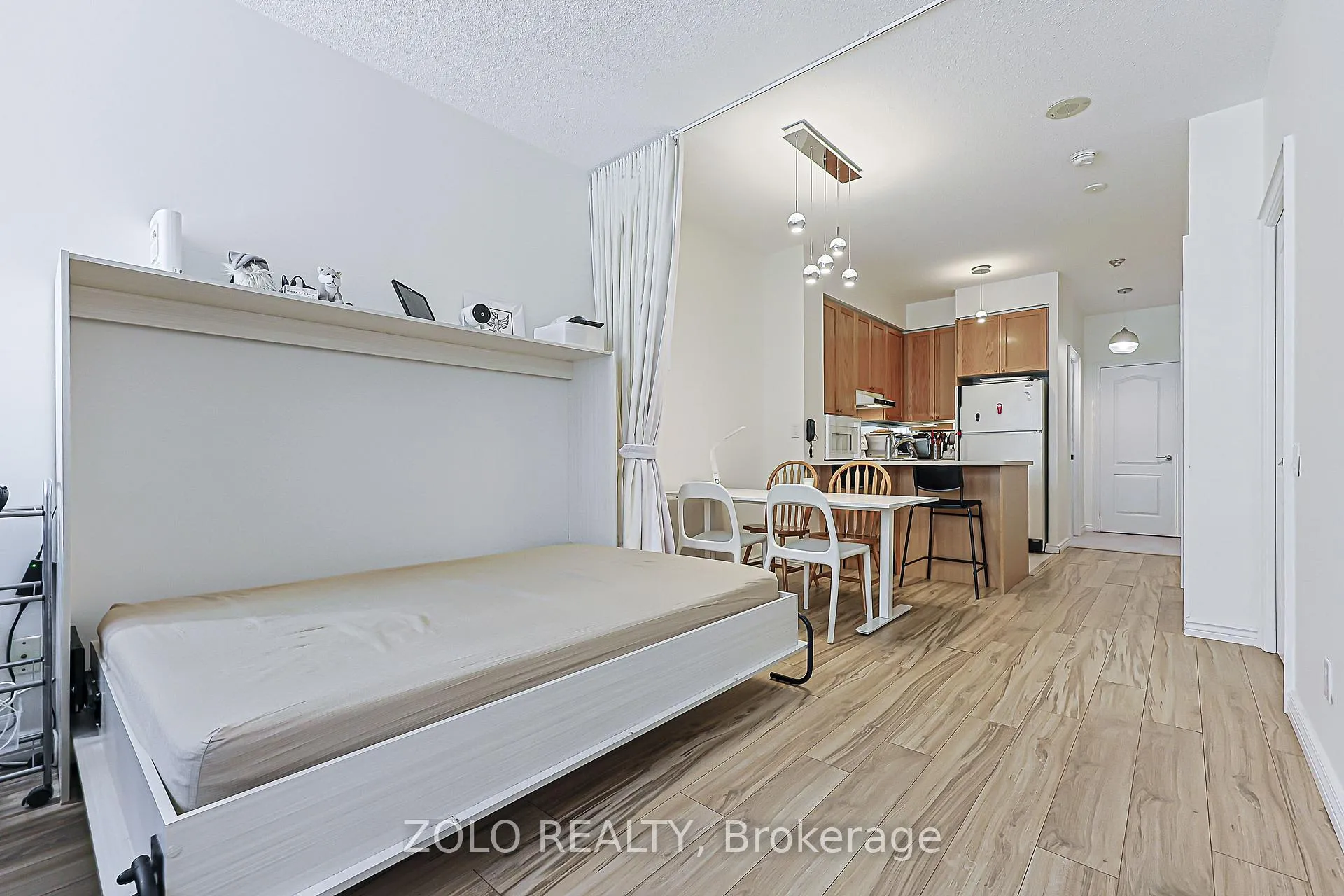 Photo 12 of Unit 804, 555 Yonge Street, Toronto, Church-Yonge Corridor — HOMEH