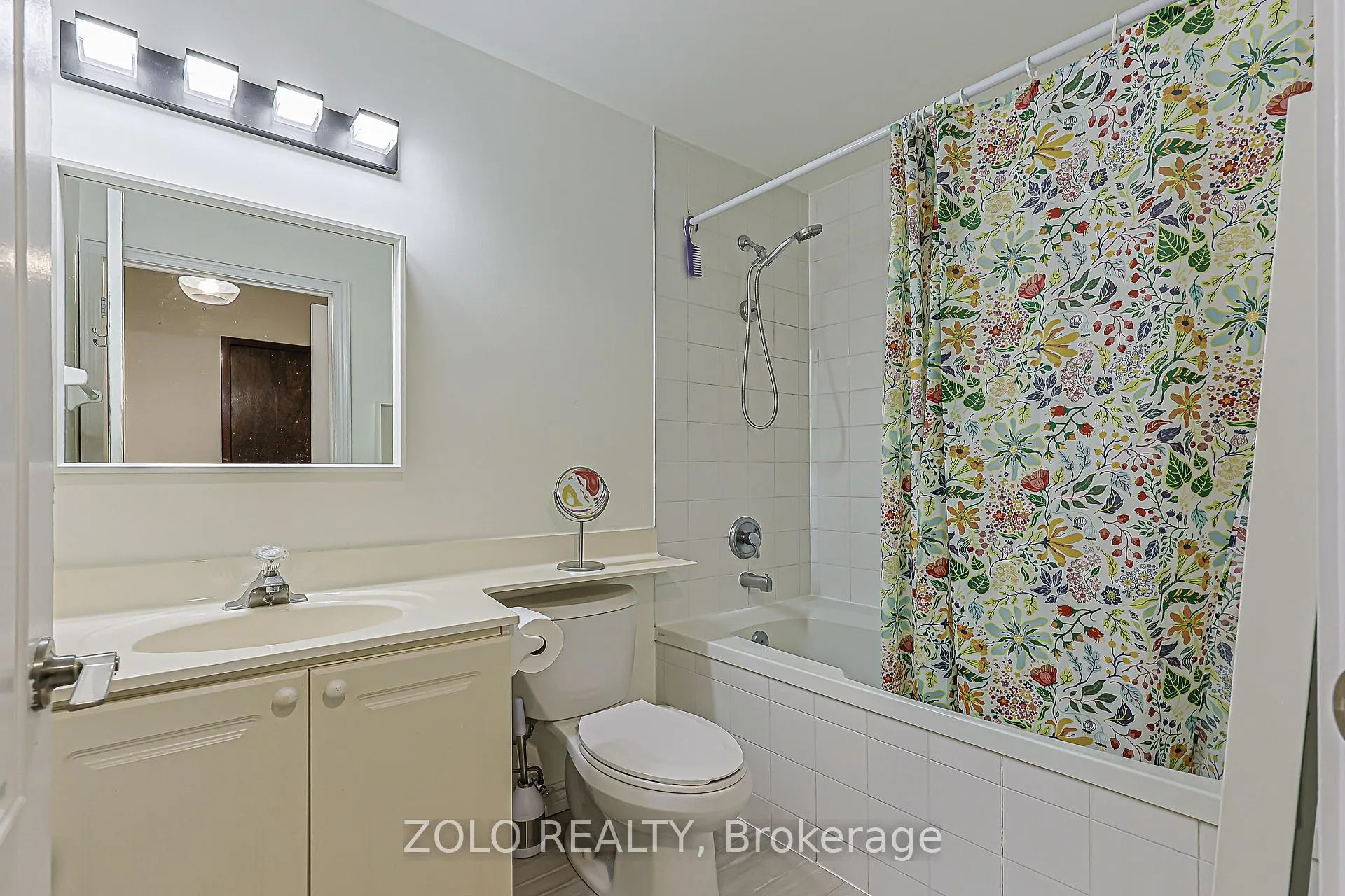 Photo 18 of Unit 804, 555 Yonge Street, Toronto, Church-Yonge Corridor — HOMEH