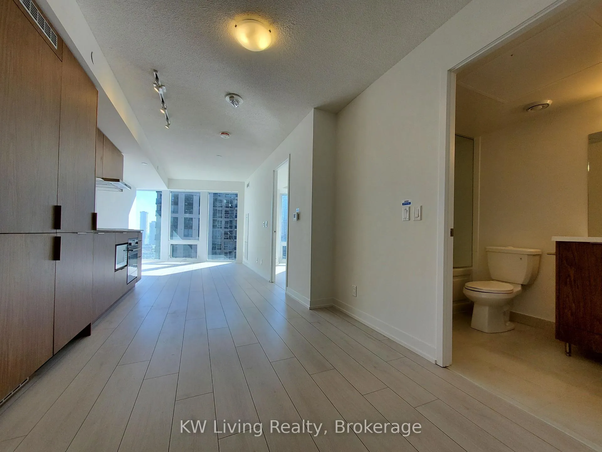 Photo 6 of Unit 2603, 60 Shuter Street, Toronto, Church-Yonge Corridor — HOMEH