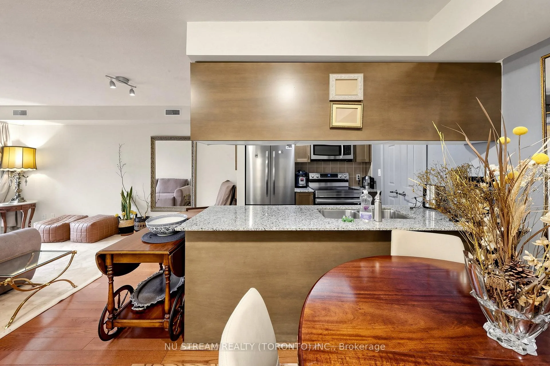 Photo 9 of Unit 201, 10 Brian Peck Crescent, Toronto, Leaside — HOMEH