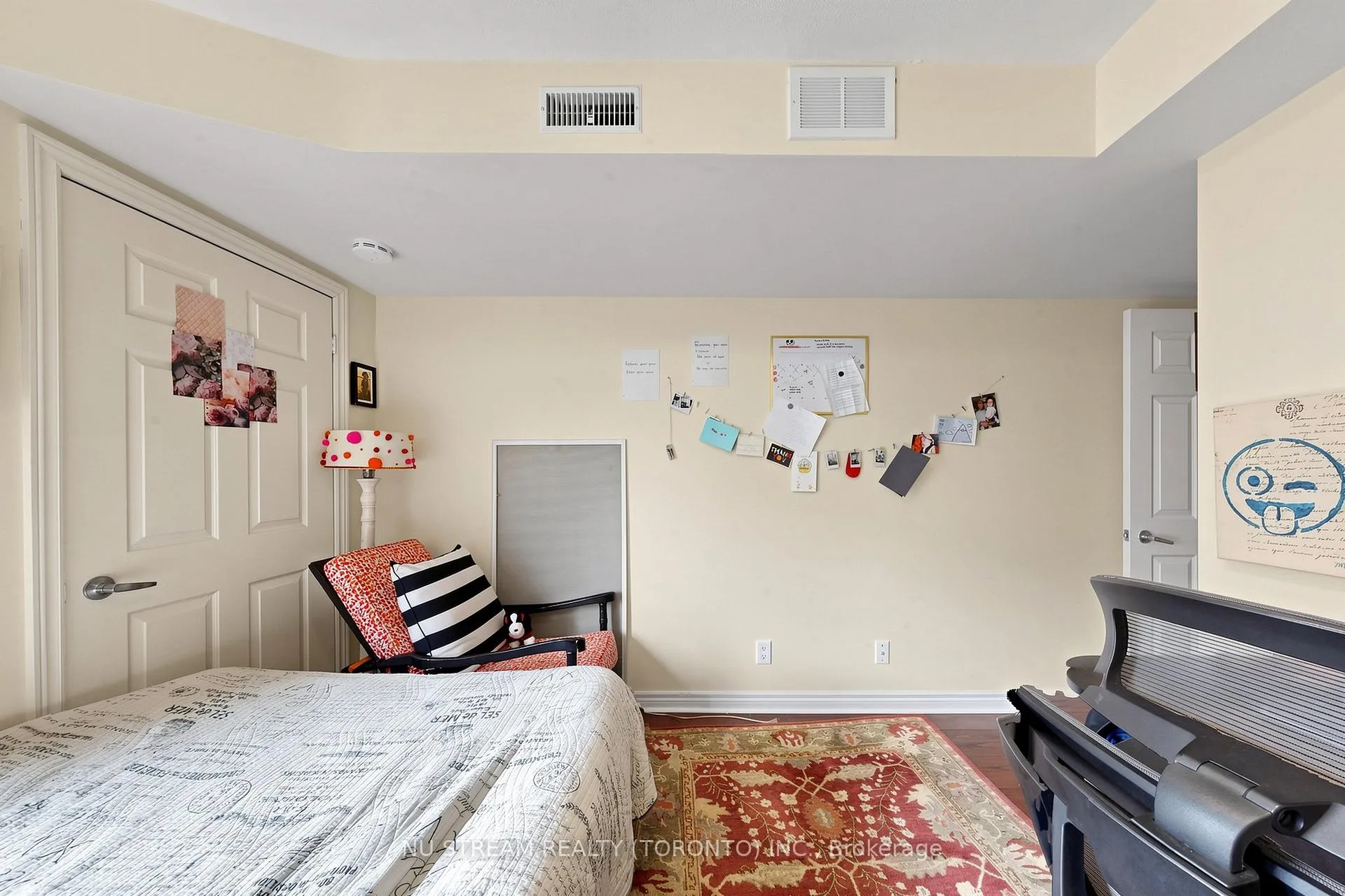 Photo 18 of Unit 201, 10 Brian Peck Crescent, Toronto, Leaside — HOMEH