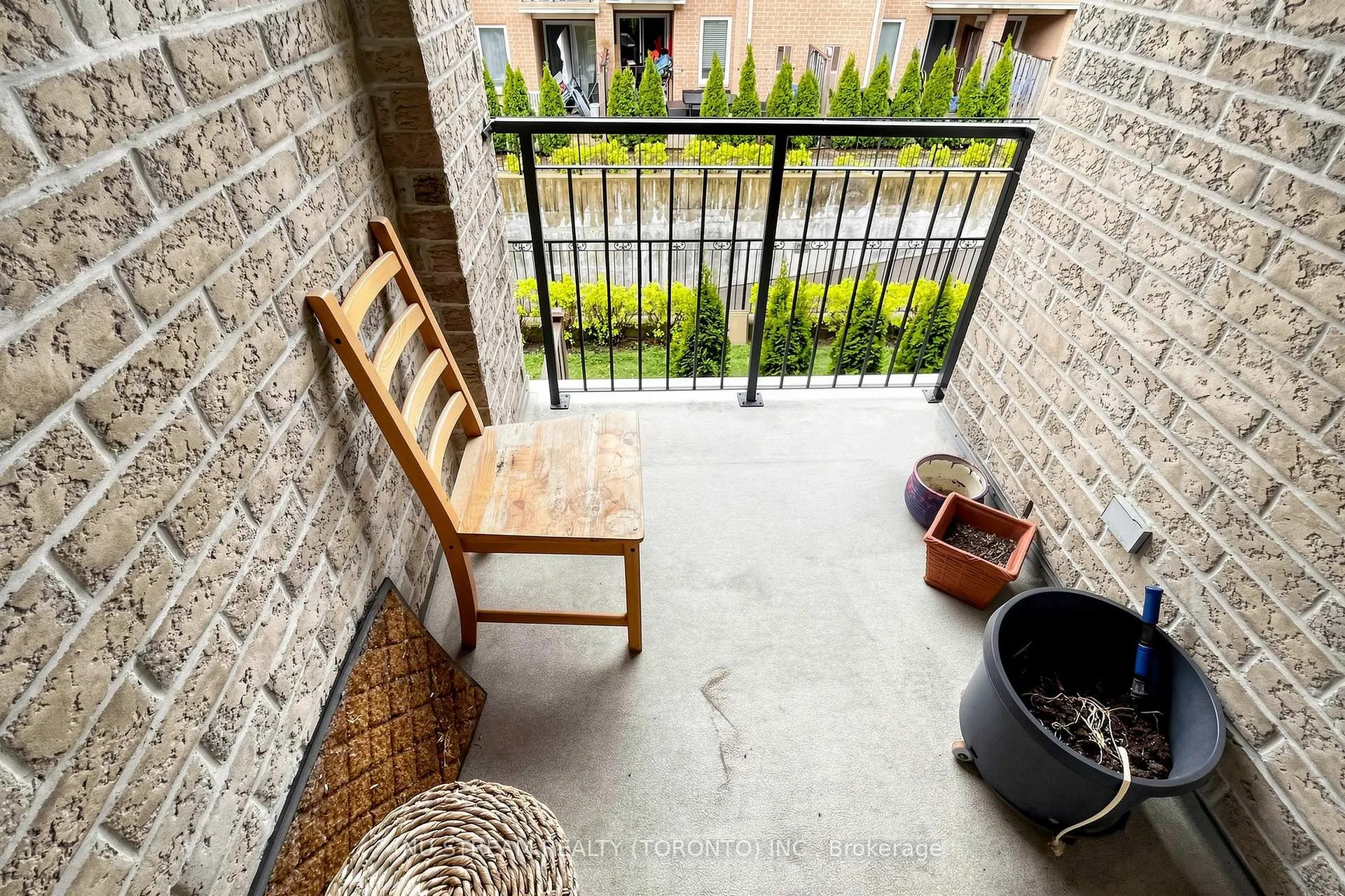 Photo 19 of Unit 201, 10 Brian Peck Crescent, Toronto, Leaside — HOMEH
