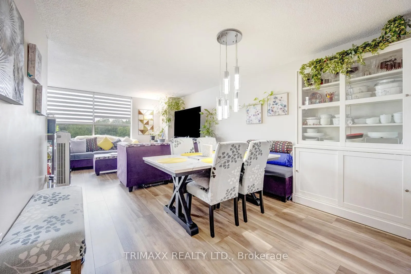 Photo 13 of Unit 404, 40 Panorama Court, Etobicoke, Mount Olive-Silverstone-Jamestown — HOMEH
