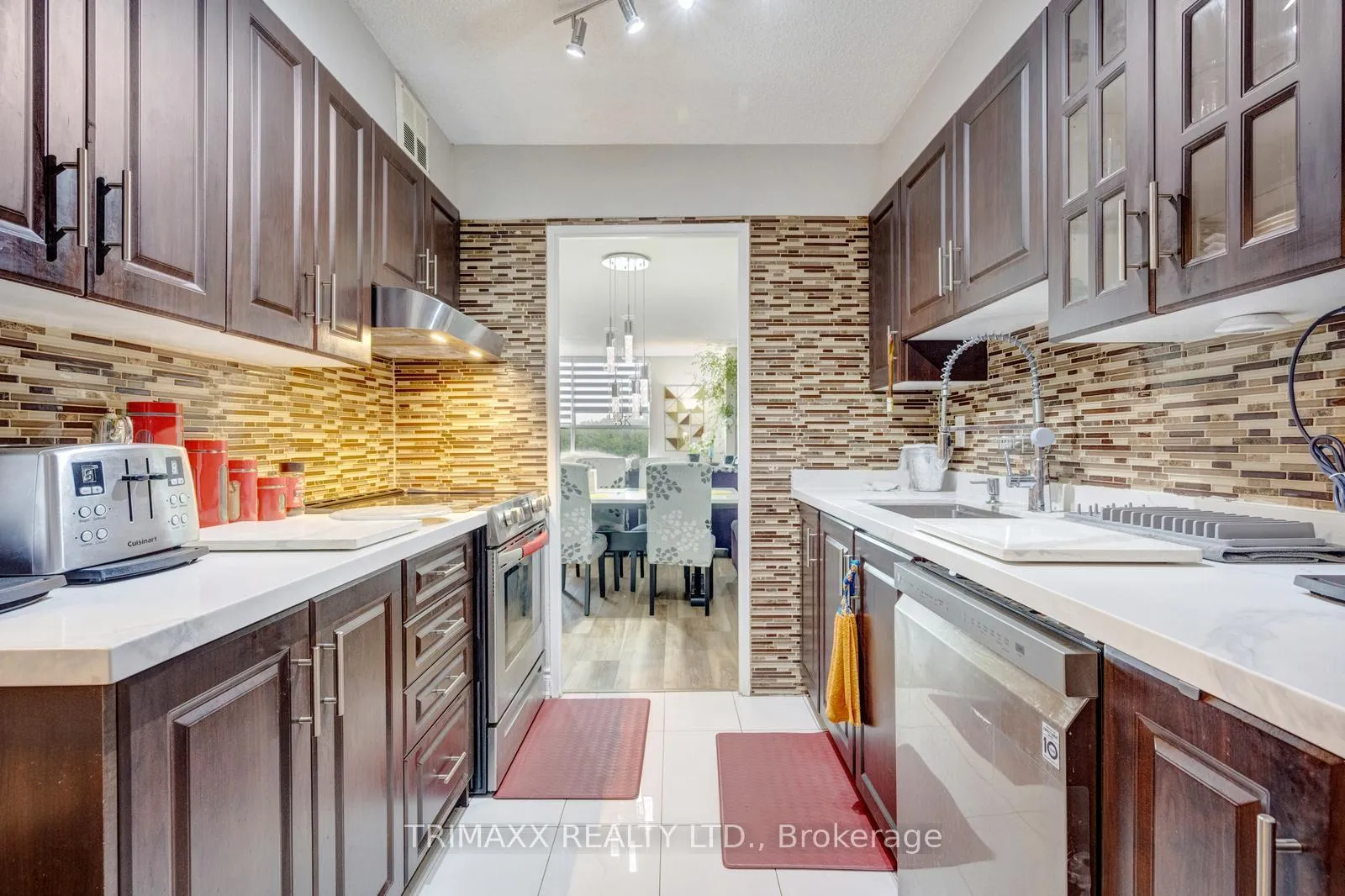 Photo 30 of Unit 404, 40 Panorama Court, Etobicoke, Mount Olive-Silverstone-Jamestown — HOMEH