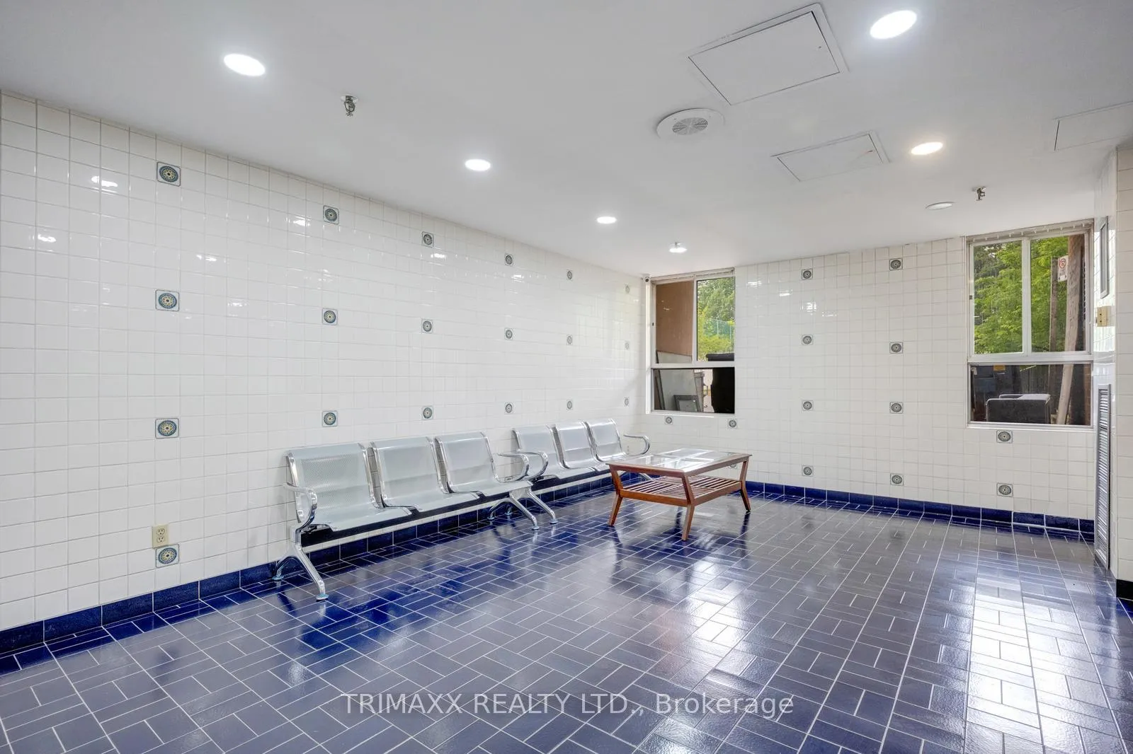 Photo 50 of Unit 404, 40 Panorama Court, Etobicoke, Mount Olive-Silverstone-Jamestown — HOMEH