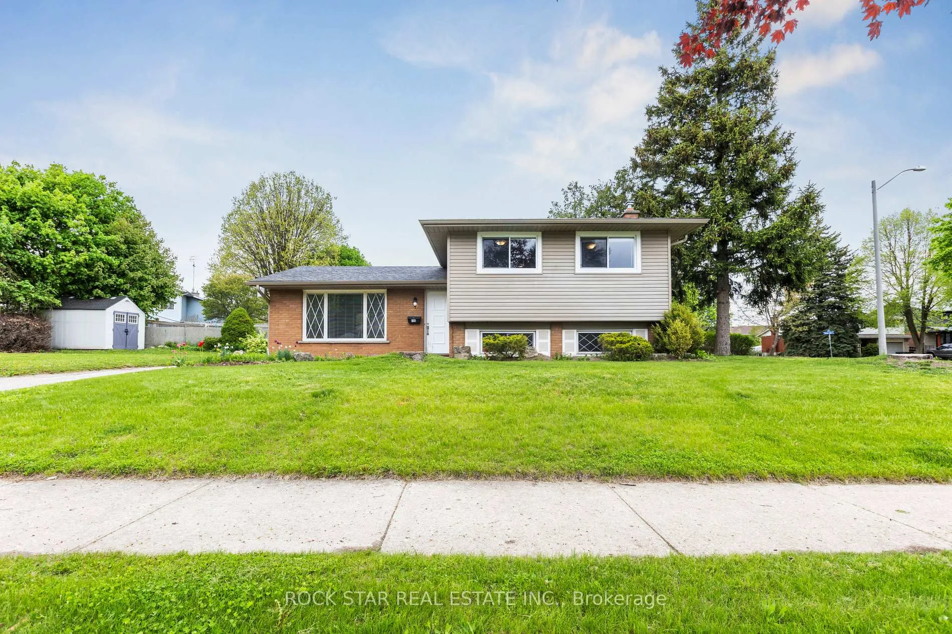 Front of 130 Hudson Crescent