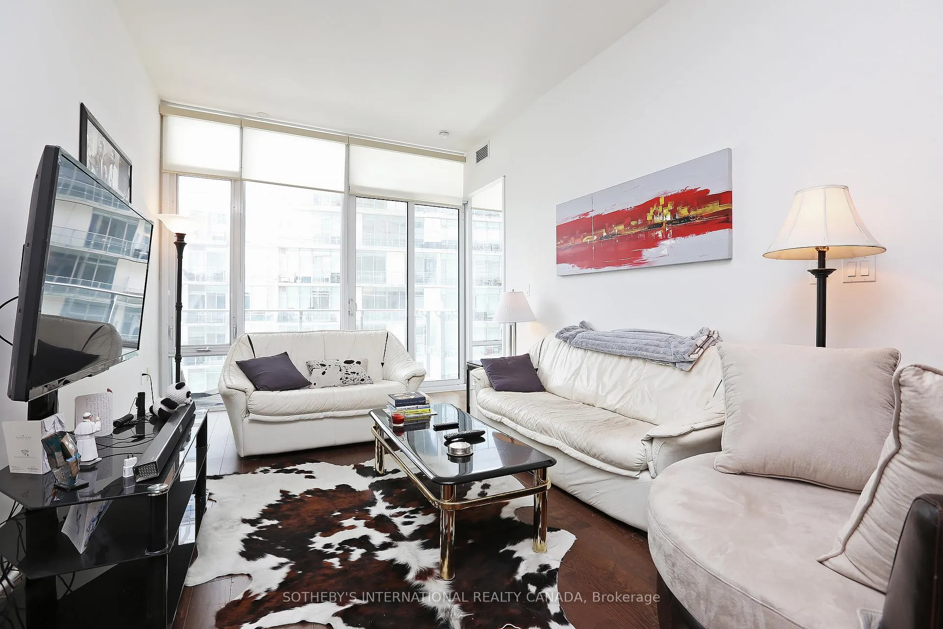 Photo 10 of Unit 811, 29 Queens Quay E, Toronto, Waterfront Communities — HOMEH