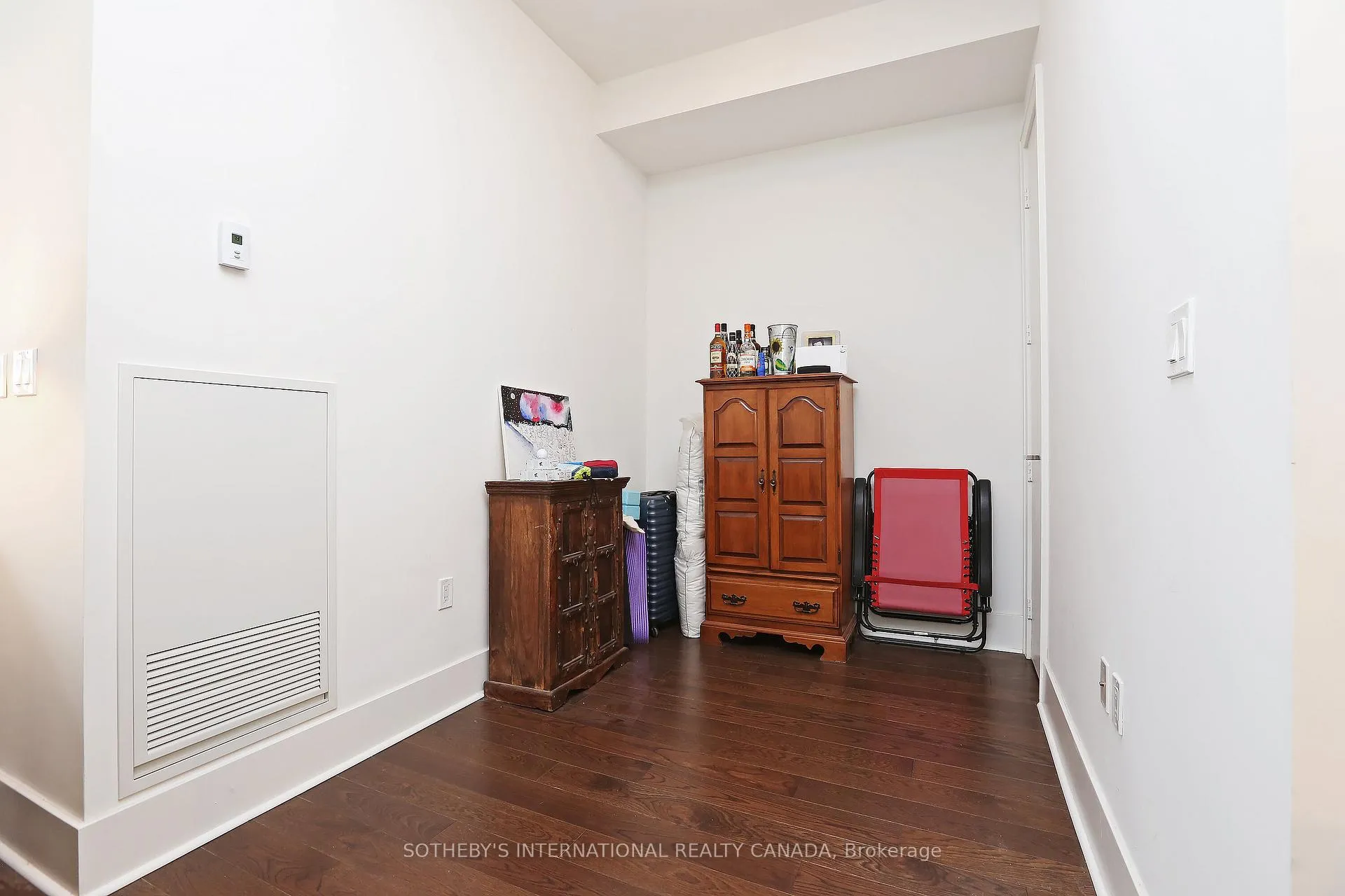 Photo 14 of Unit 811, 29 Queens Quay E, Toronto, Waterfront Communities — HOMEH