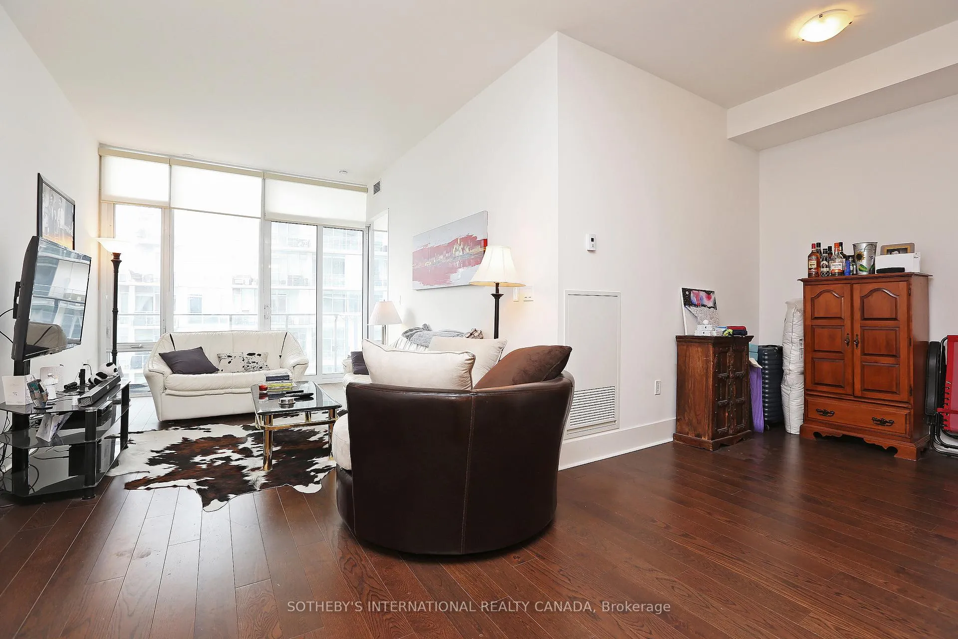 Photo 15 of Unit 811, 29 Queens Quay E, Toronto, Waterfront Communities — HOMEH