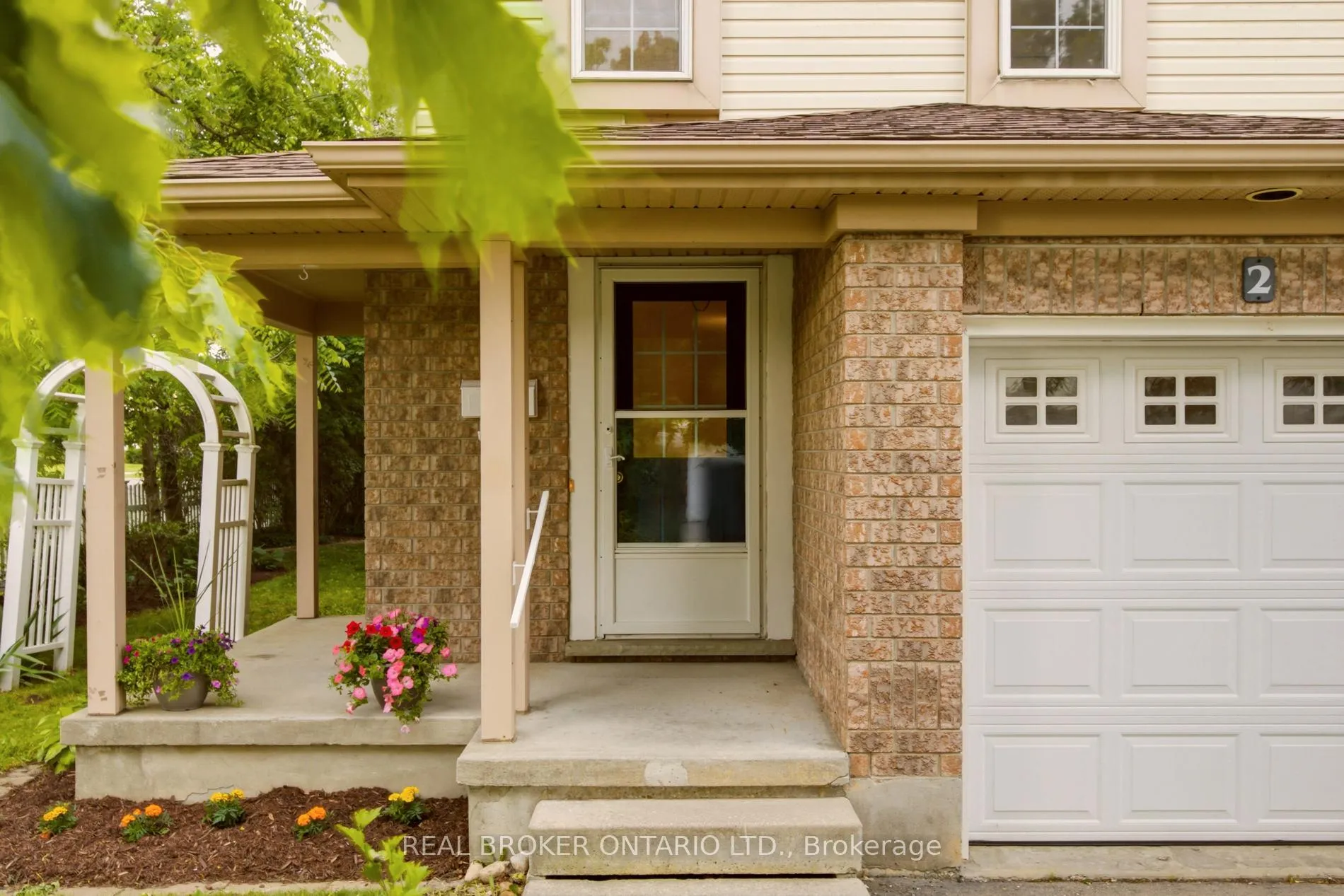Photo 3 of 2 Ireland Place, Guelph, Grange Road — HOMEH