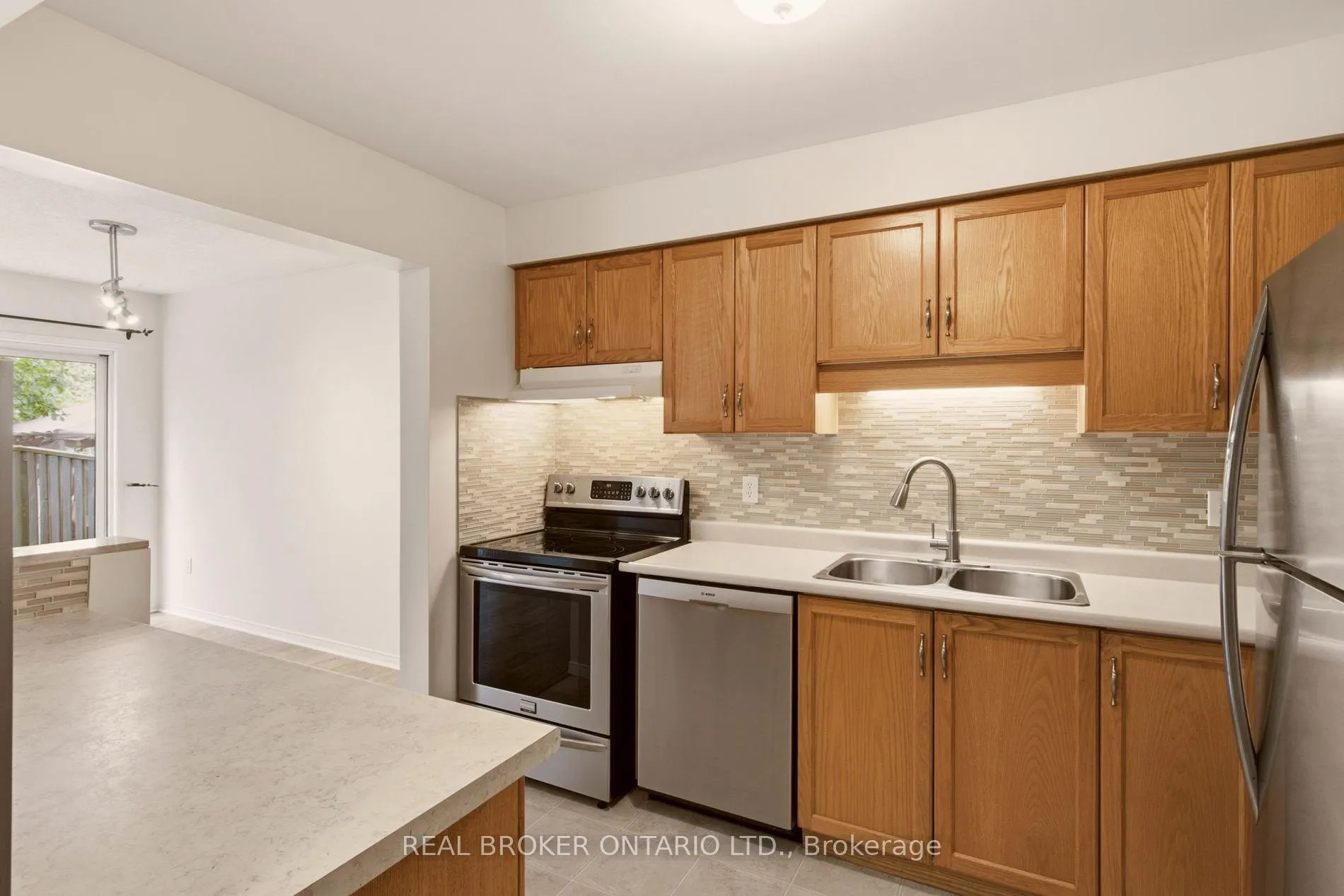 Photo 6 of 2 Ireland Place, Guelph, Grange Road — HOMEH