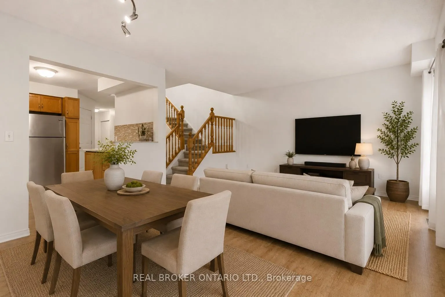 Photo 10 of 2 Ireland Place, Guelph, Grange Road — HOMEH