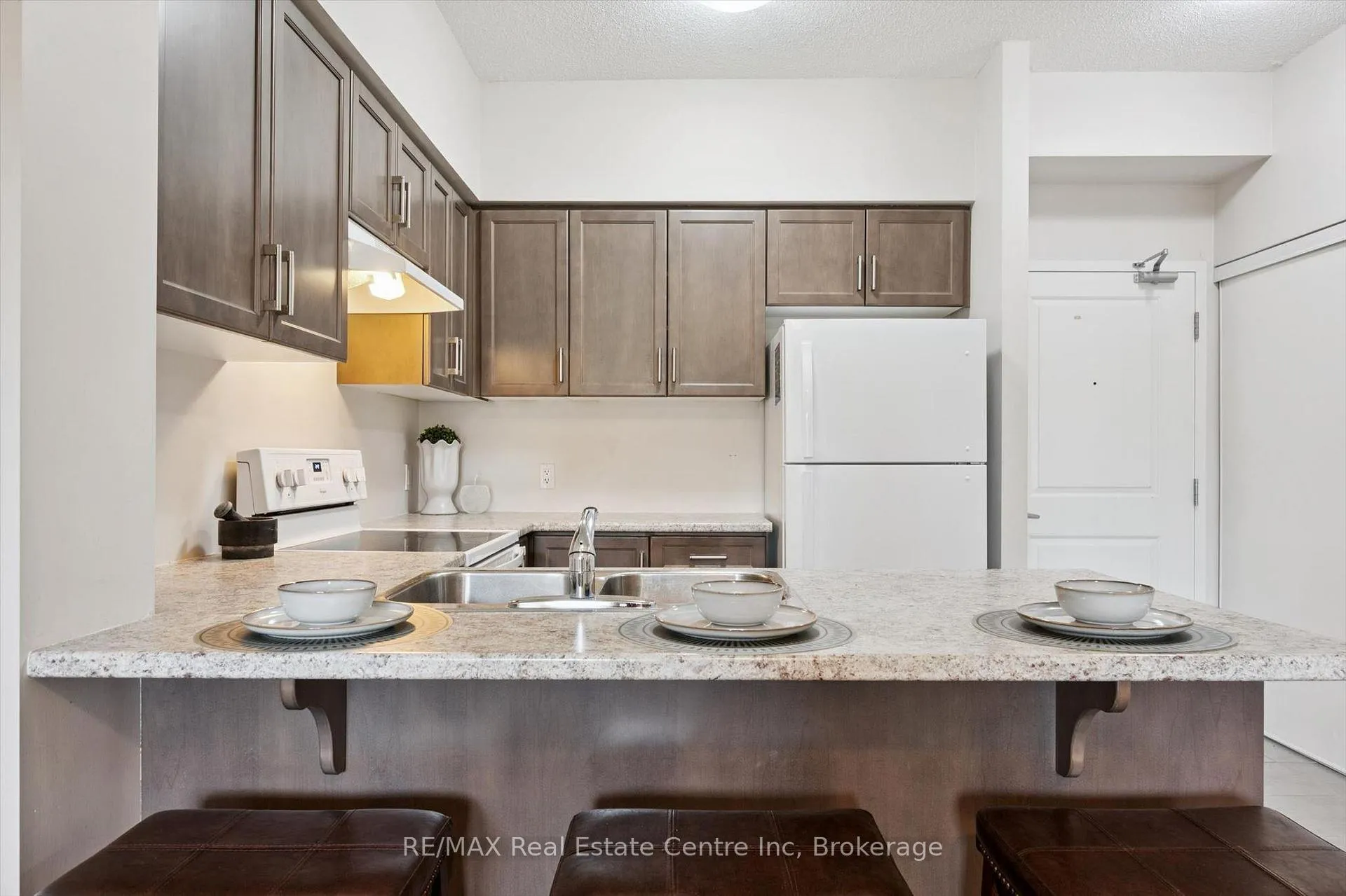 Photo 4 of Unit 308, 1284 Gordon Street, Guelph, Kortright East — HOMEH