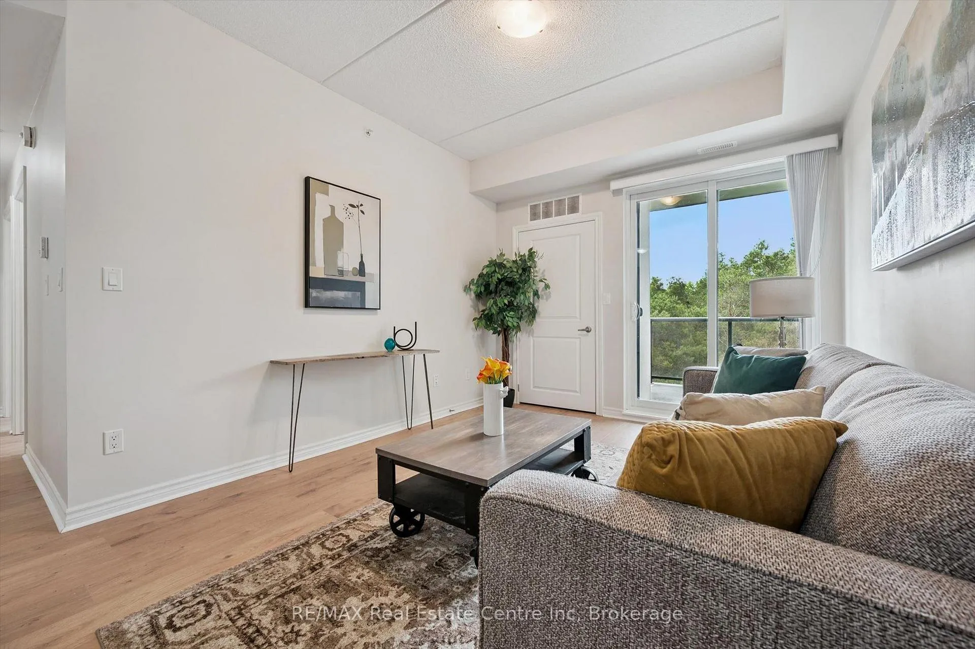 Photo 5 of Unit 308, 1284 Gordon Street, Guelph, Kortright East — HOMEH
