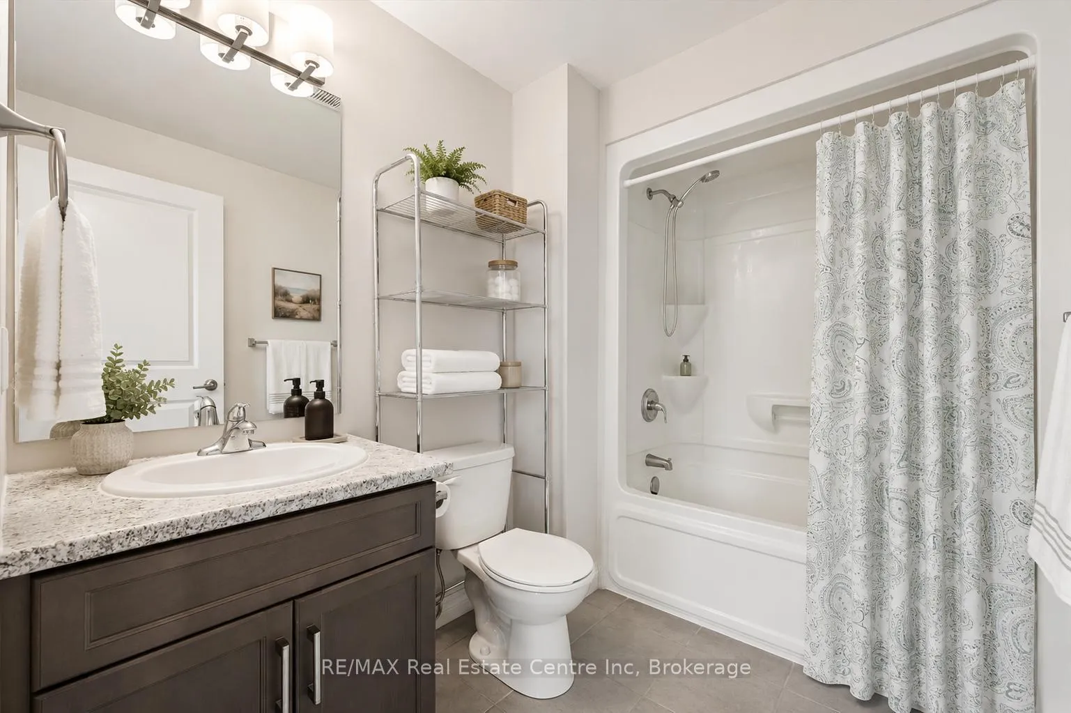 Photo 10 of Unit 308, 1284 Gordon Street, Guelph, Kortright East — HOMEH