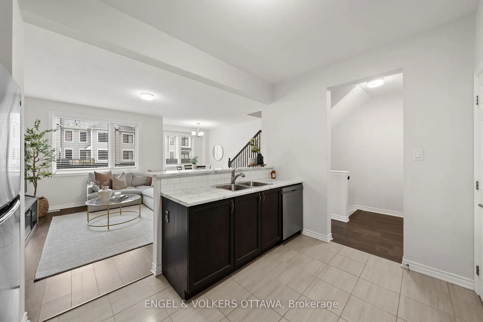 Photo 8 of 59 Ursid Mews, Ottawa, Barrhaven - Half Moon Bay — HOMEH