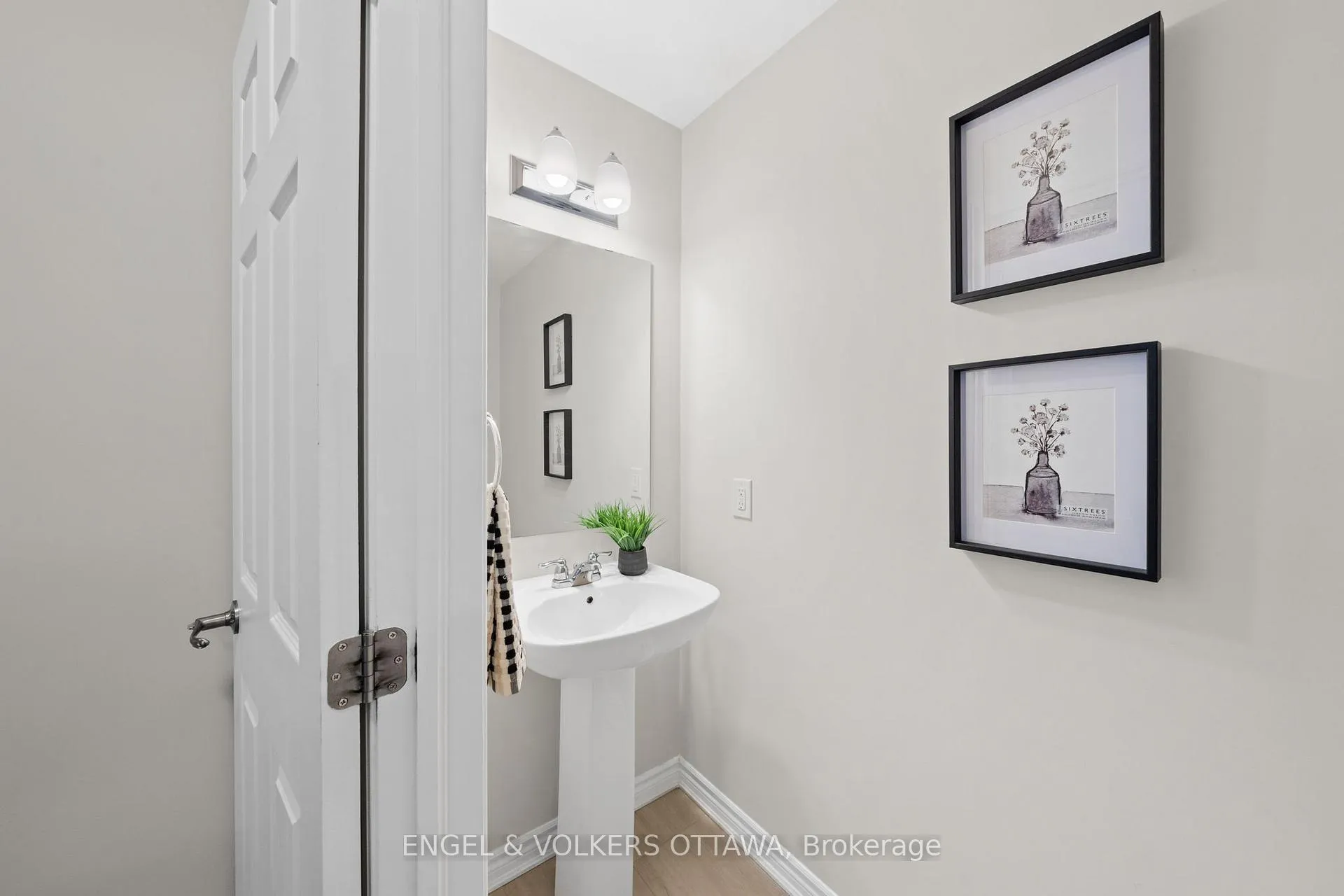 Photo 13 of 59 Ursid Mews, Ottawa, Barrhaven - Half Moon Bay — HOMEH