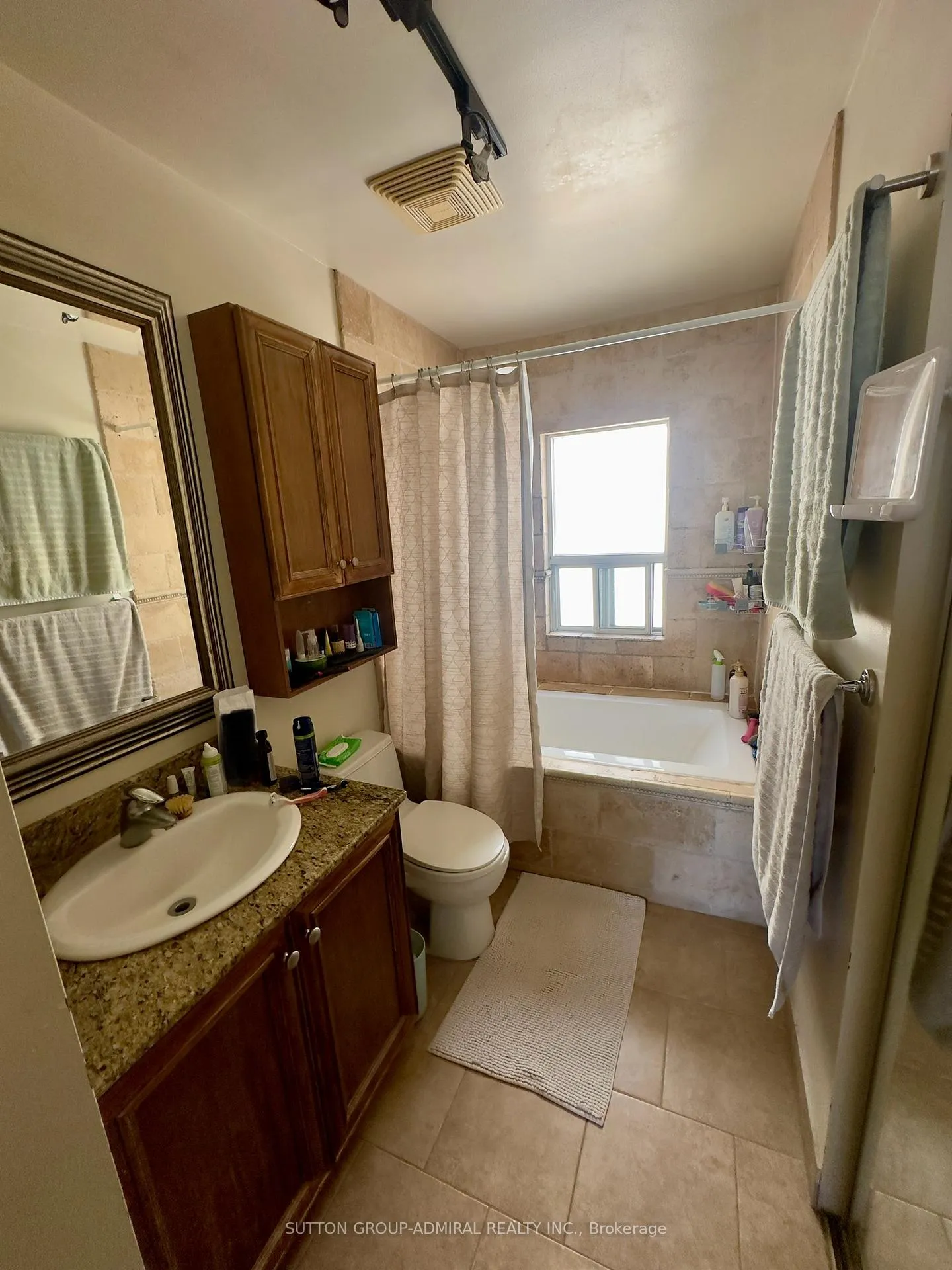 Photo 6 of Unit 8, 136 springhurst Avenue, Toronto, South Parkdale — HOMEH