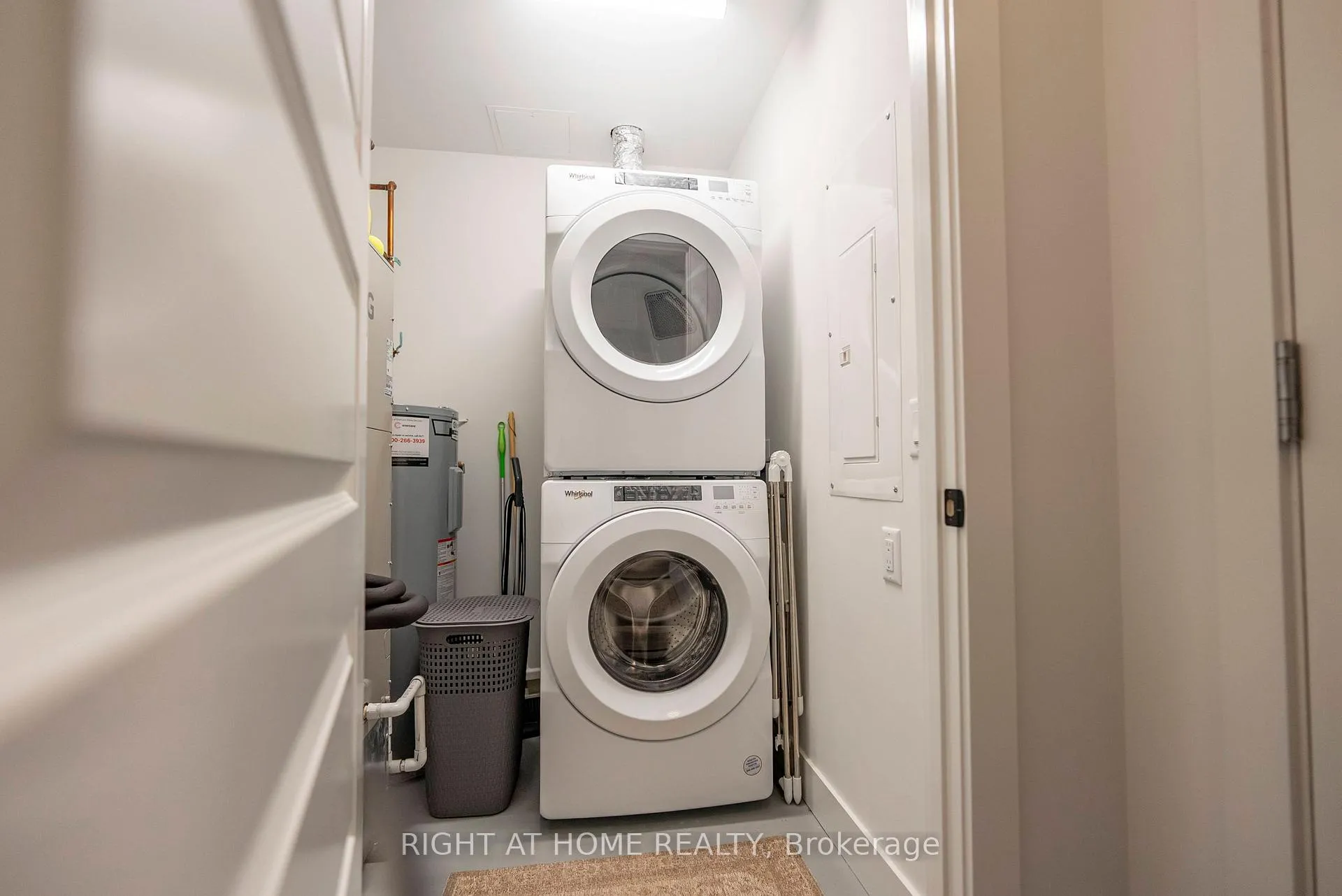 Photo 12 of Unit 302, 1000 Lackner Place E, Kitchener, Grand River North — HOMEH