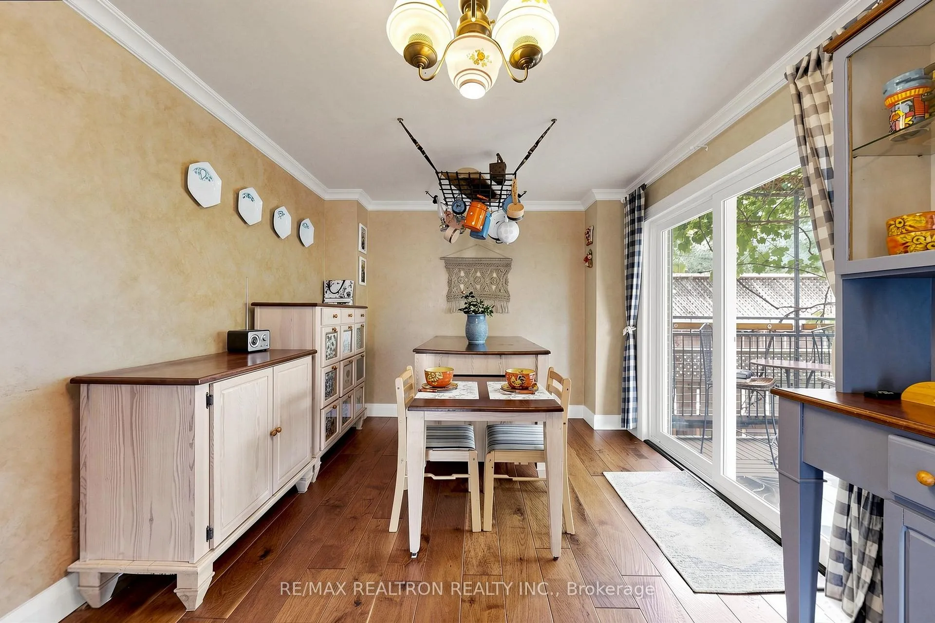 Photo 20 of 8 Cassandra Boulevard, North York, Parkwoods-Donalda — HOMEH